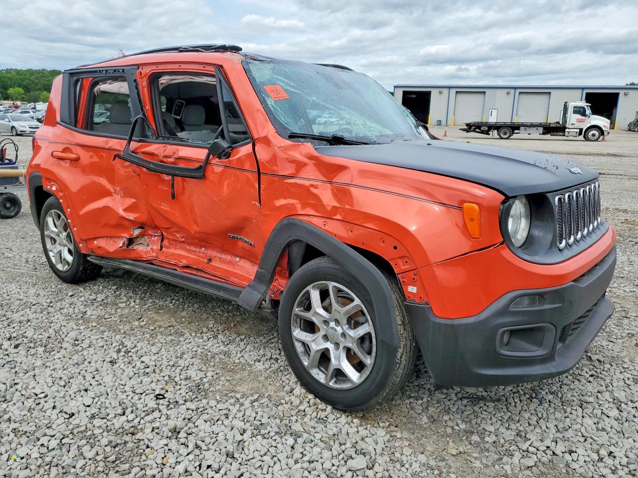 2015 Jeep Renegade Latitude Orange vin: ZACCJABT1FPB20738