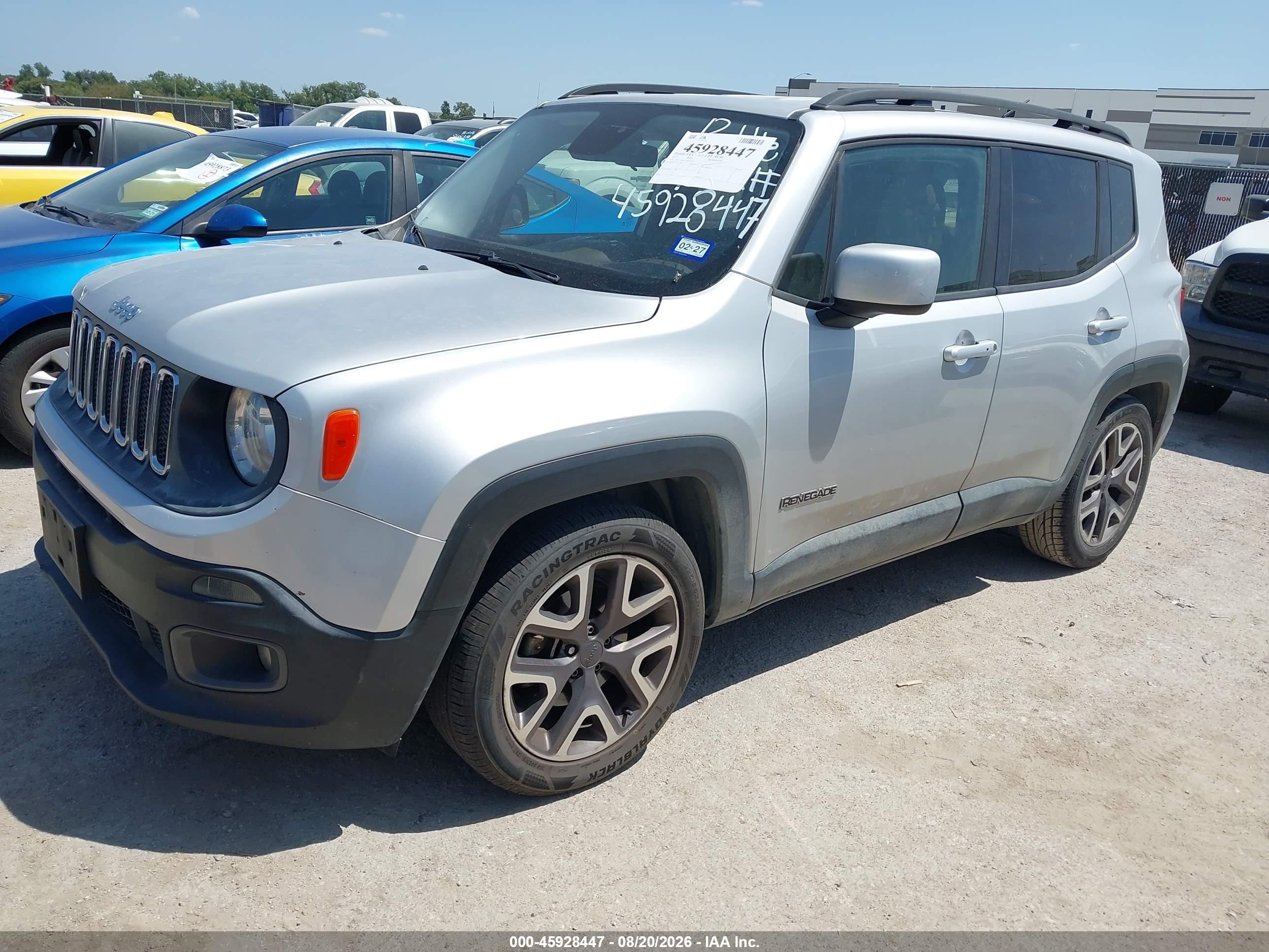 2015 Jeep Renegade Latitude Серебряный vin: ZACCJABT1FPB35028