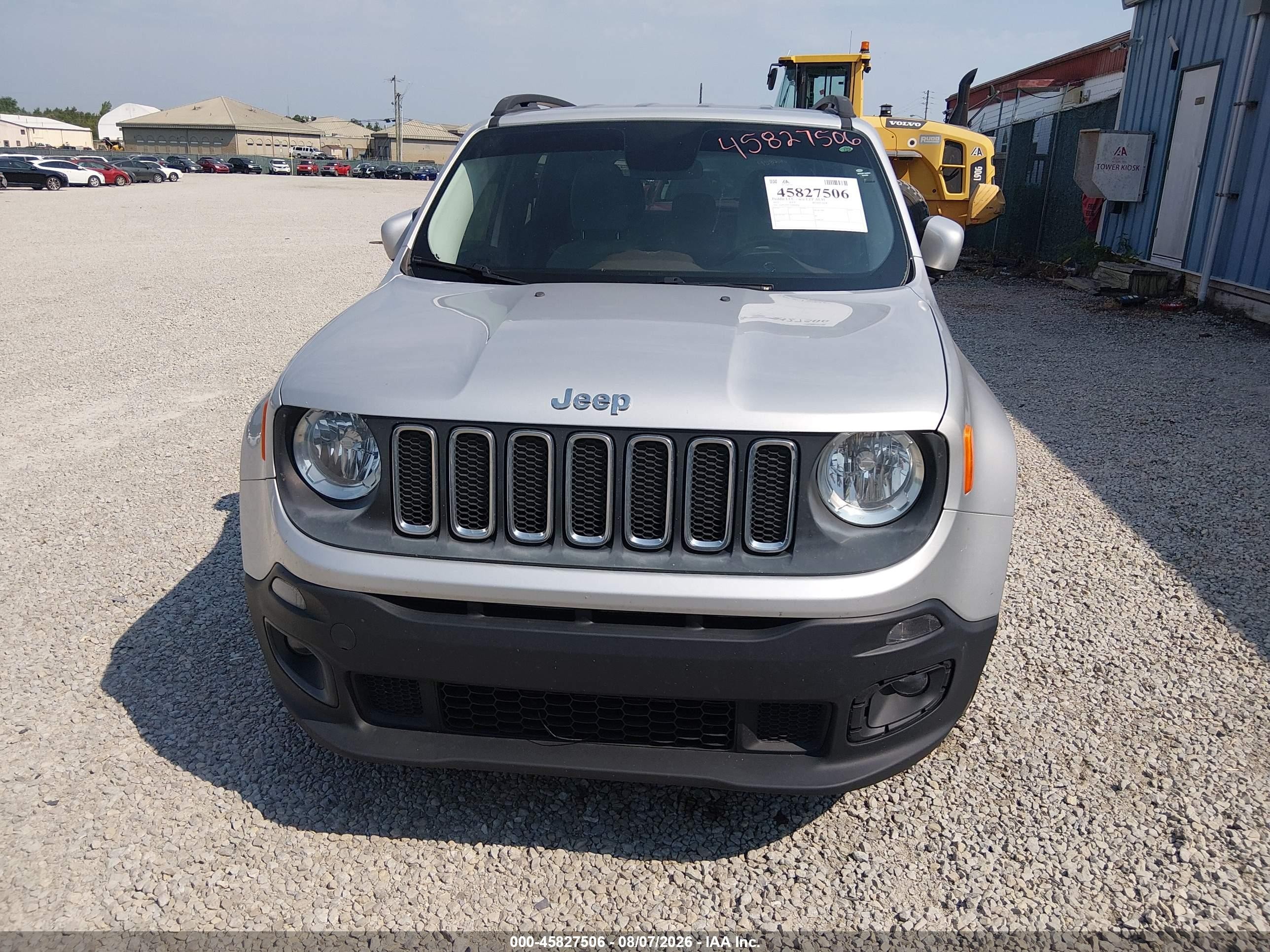 2015 Jeep Renegade Latitude Silver vin: ZACCJABT1FPB50838
