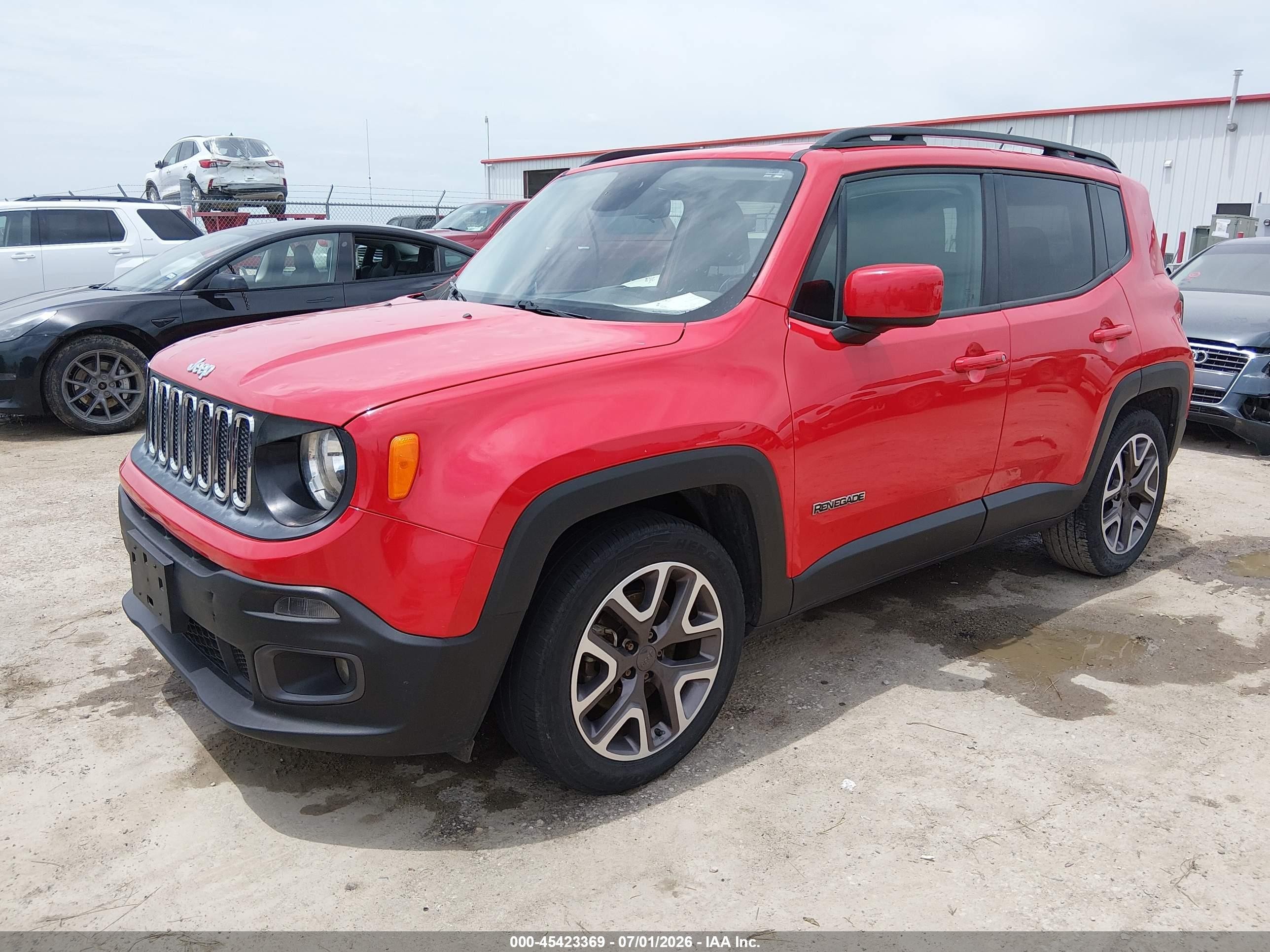 2015 Jeep Renegade Latitude Red vin: ZACCJABT1FPC34044