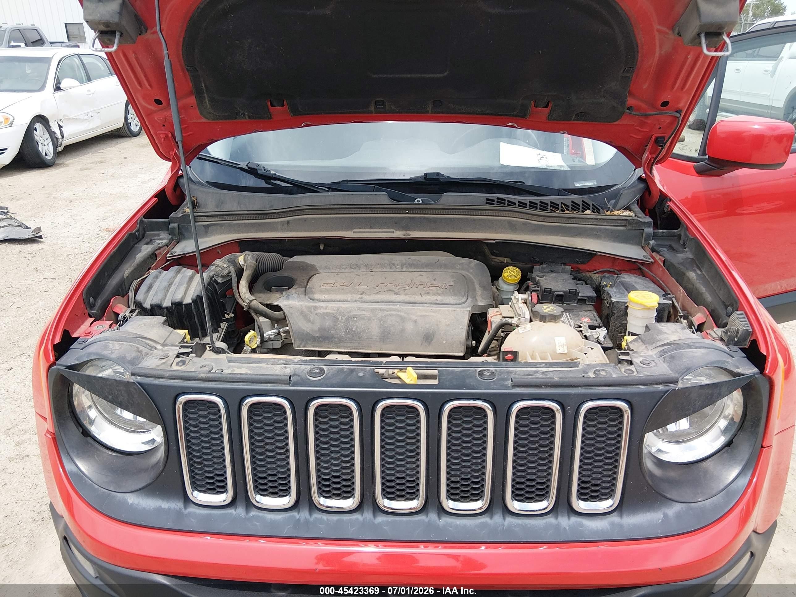 2015 Jeep Renegade Latitude Red vin: ZACCJABT1FPC34044