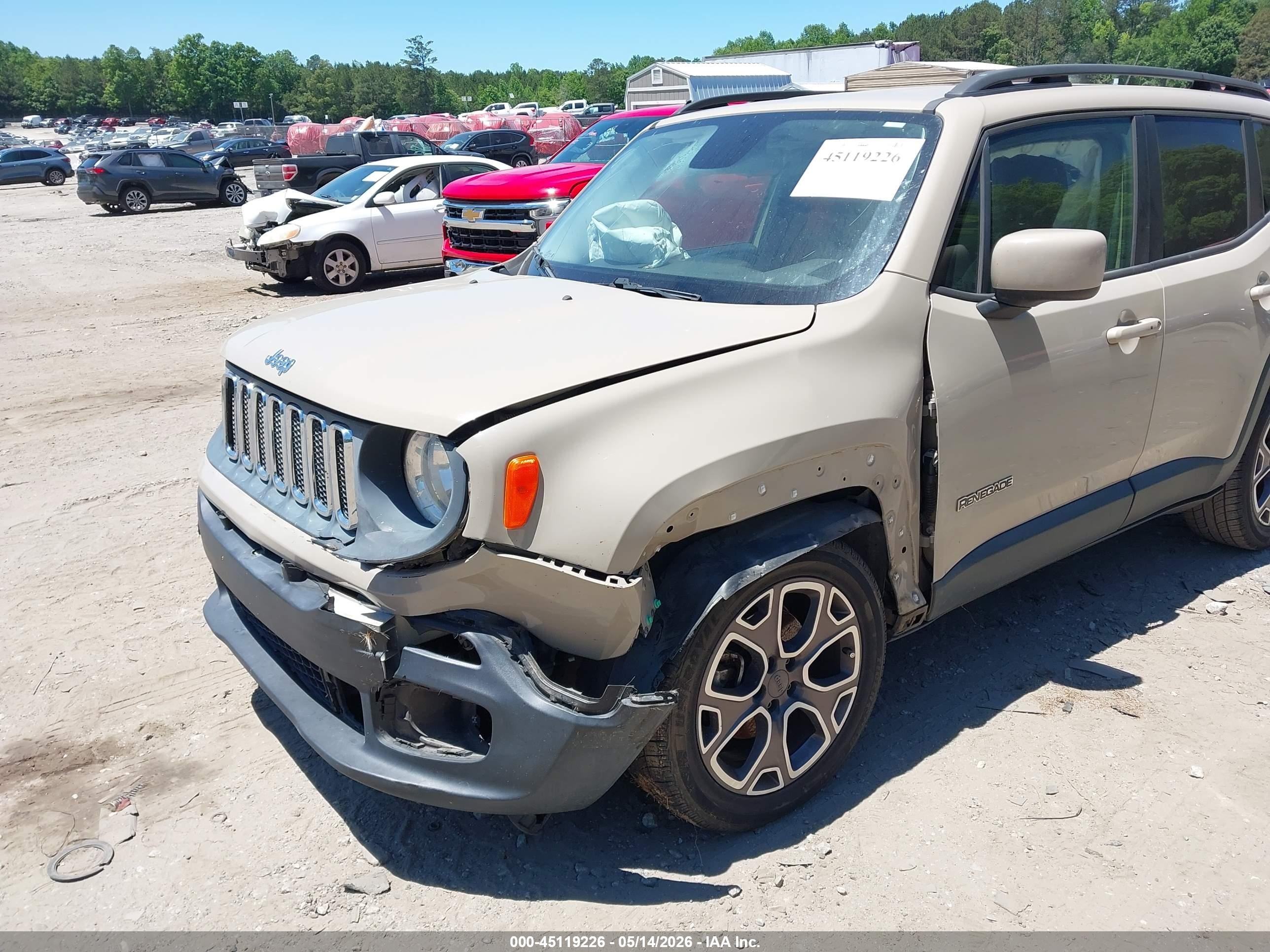 2015 Jeep Renegade Latitude Beige vin: ZACCJABT2FPB37466