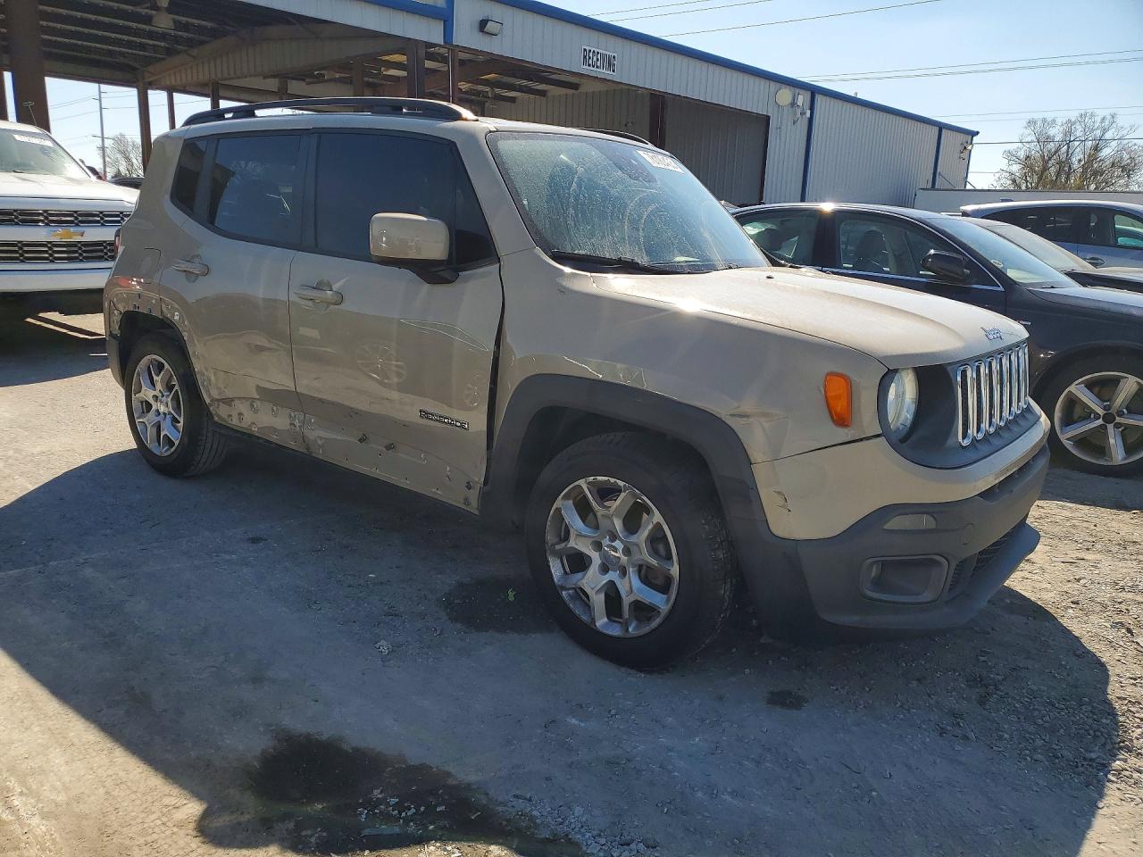 2015 Jeep Renegade Latitude Tan vin: ZACCJABT2FPB37662
