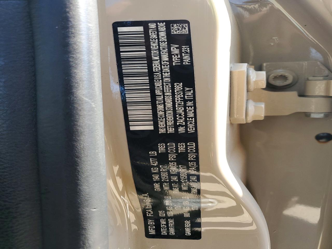 2015 Jeep Renegade Latitude Tan vin: ZACCJABT2FPB37662