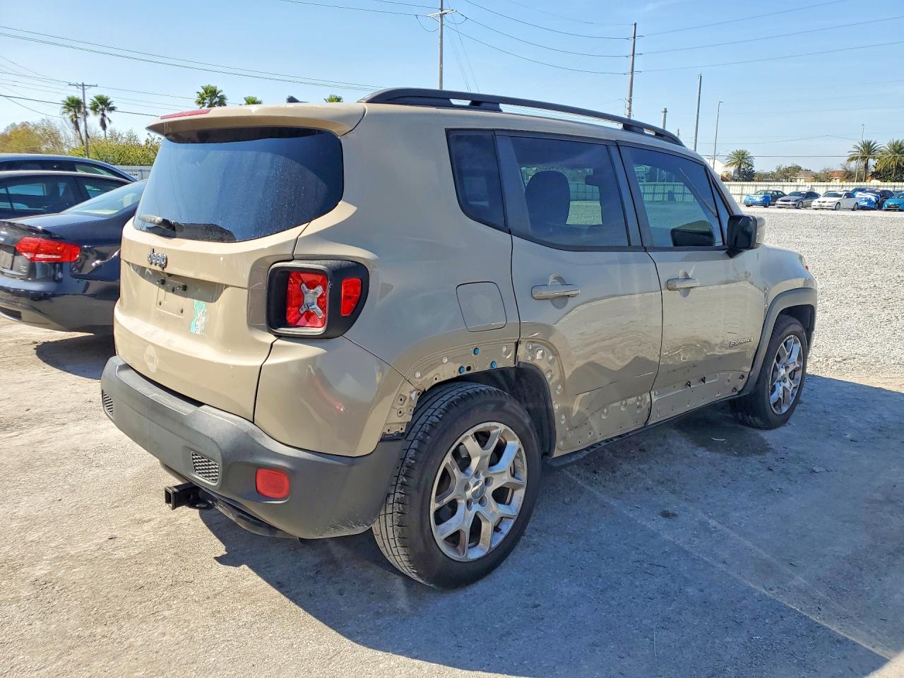 2015 Jeep Renegade Latitude Tan vin: ZACCJABT2FPB37662