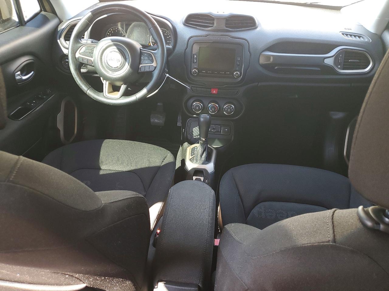 2015 Jeep Renegade Latitude Tan vin: ZACCJABT2FPB37662