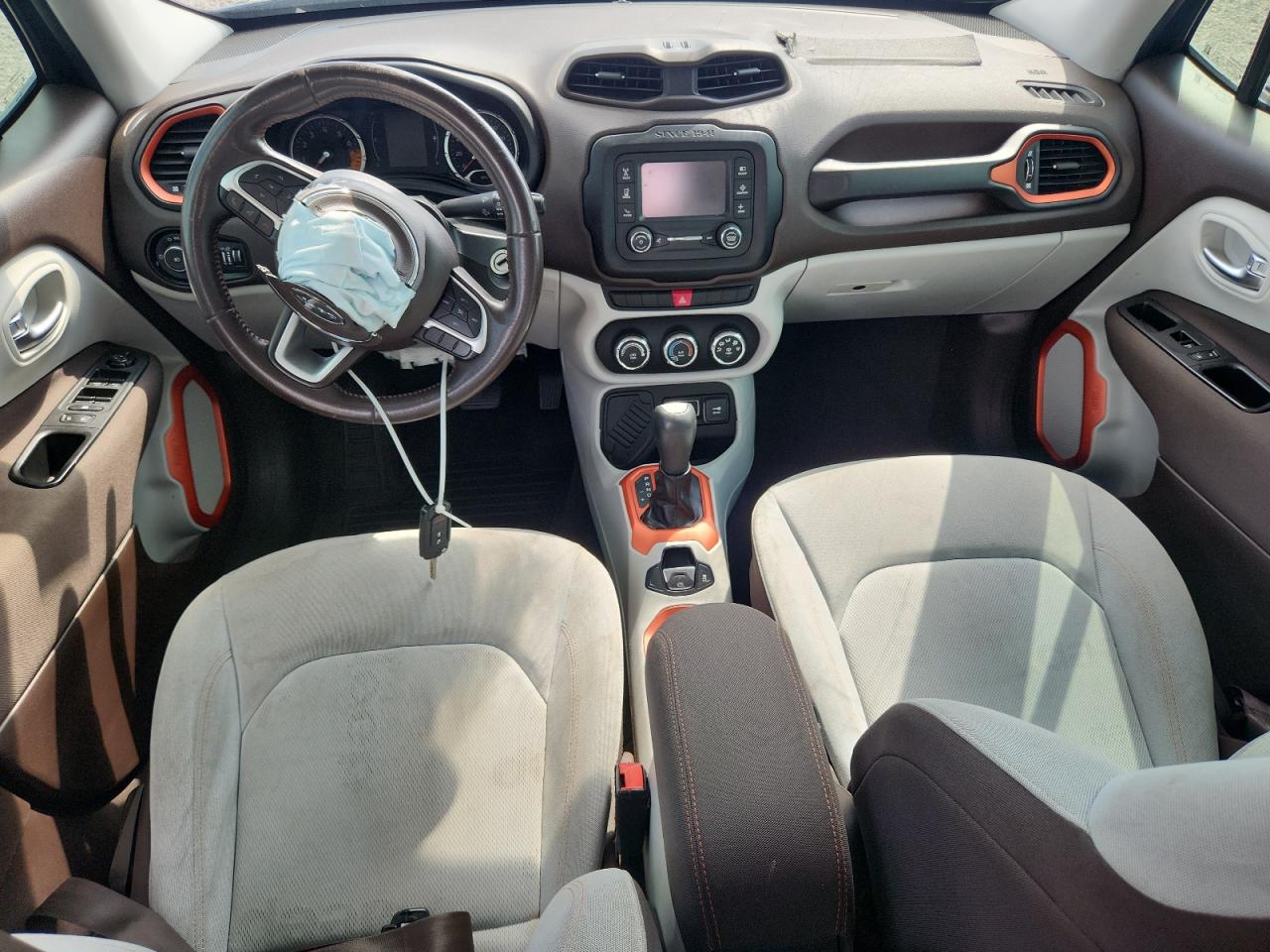 2015 Jeep Renegade Latitude Black vin: ZACCJABT2FPB51562
