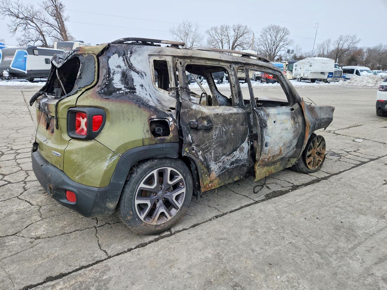 2015 Jeep Renegade Latitude Green vin: ZACCJABT3FPB30154