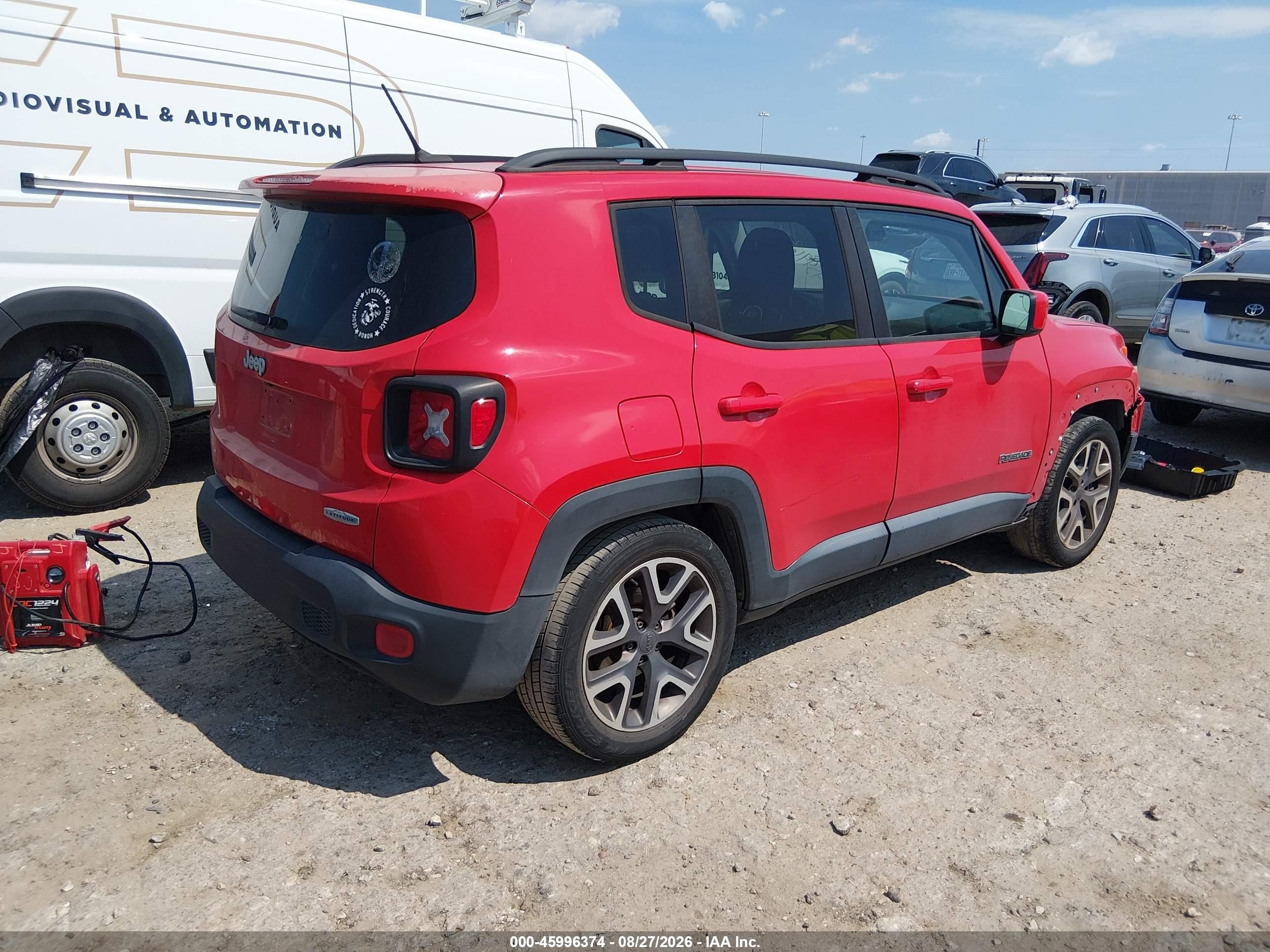 2015 Jeep Renegade Latitude Red vin: ZACCJABT3FPB44071