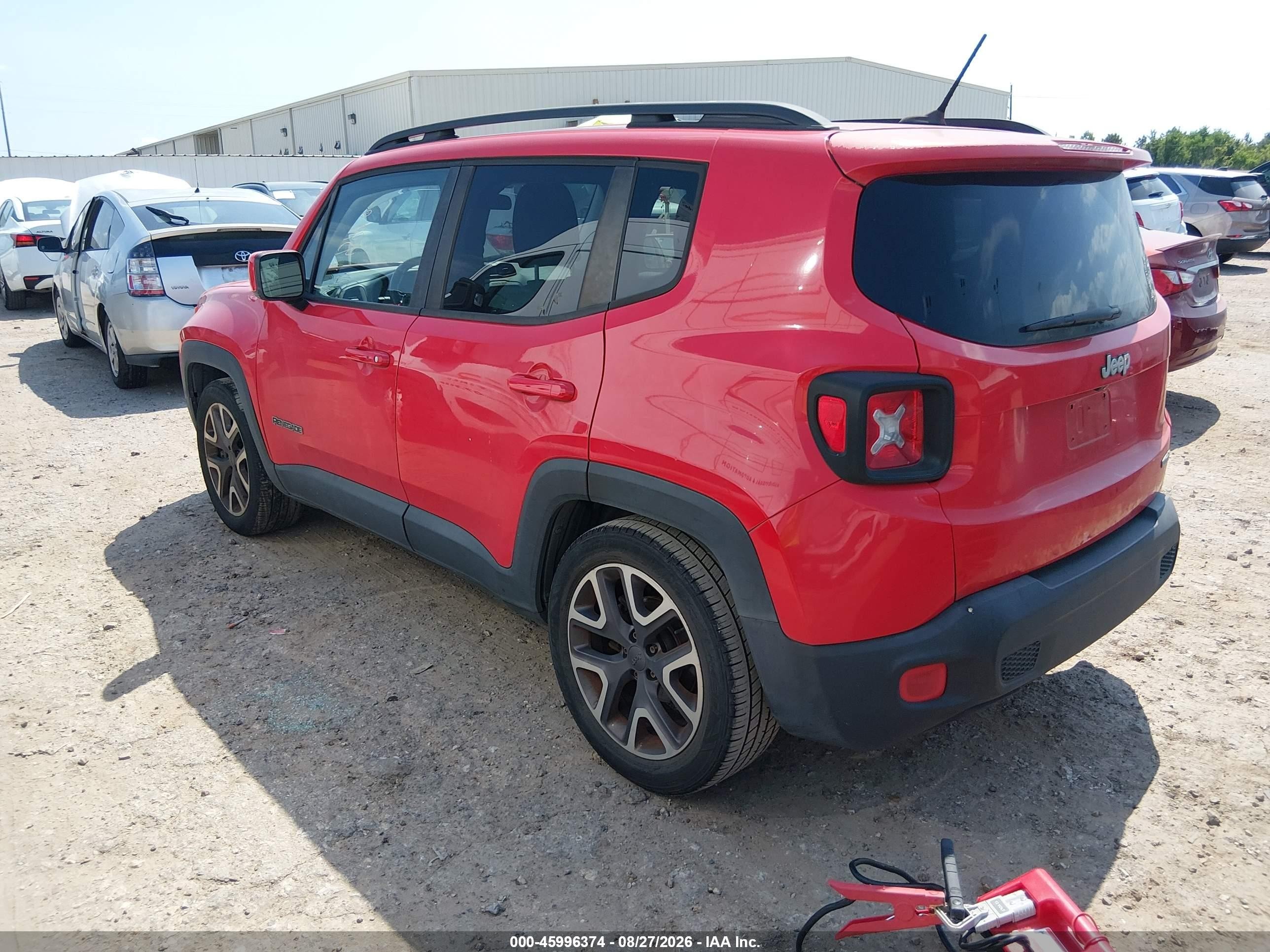 2015 Jeep Renegade Latitude Red vin: ZACCJABT3FPB44071
