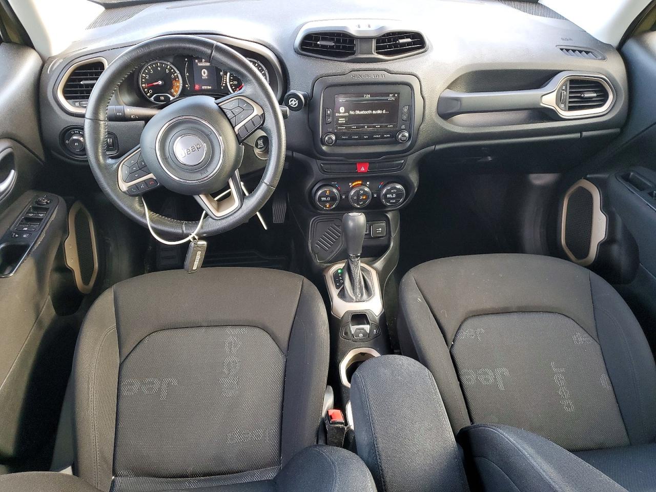 2015 Jeep Renegade Latitude Green vin: ZACCJABT3FPC18489