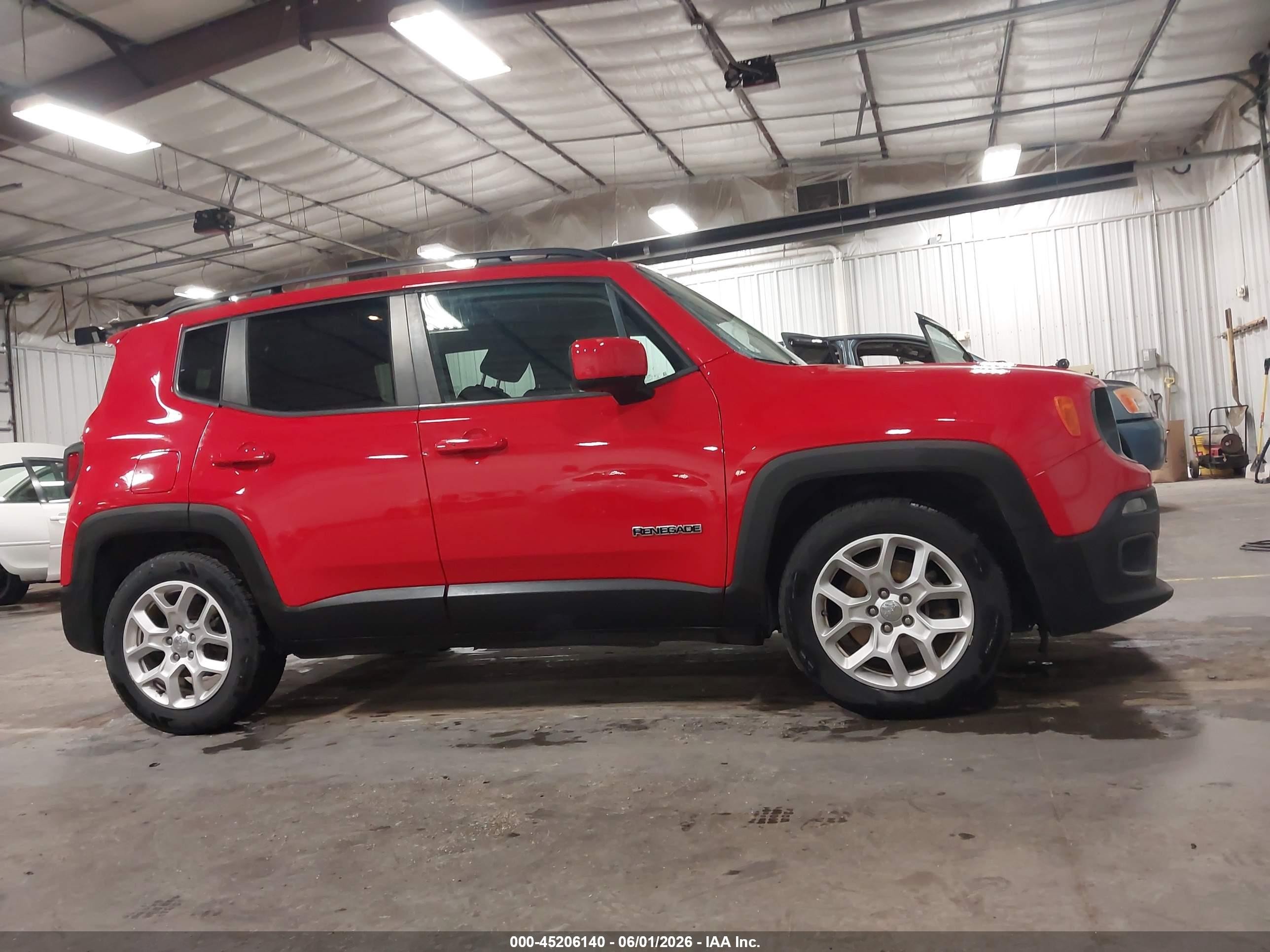 2016 Jeep Renegade Latitude Red vin: ZACCJABT3GPE22145