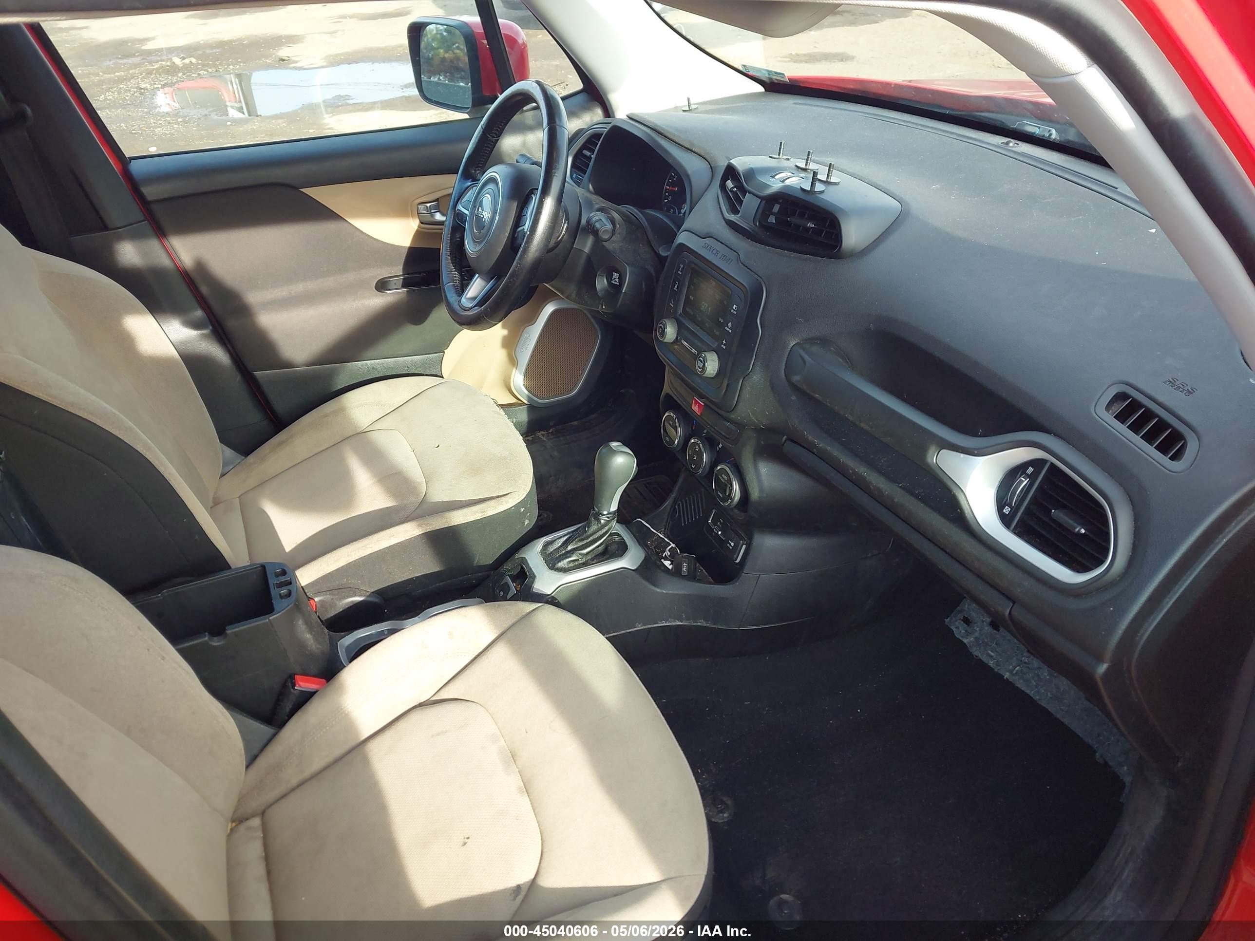 2015 Jeep Renegade Latitude Red vin: ZACCJABT4FPB22192