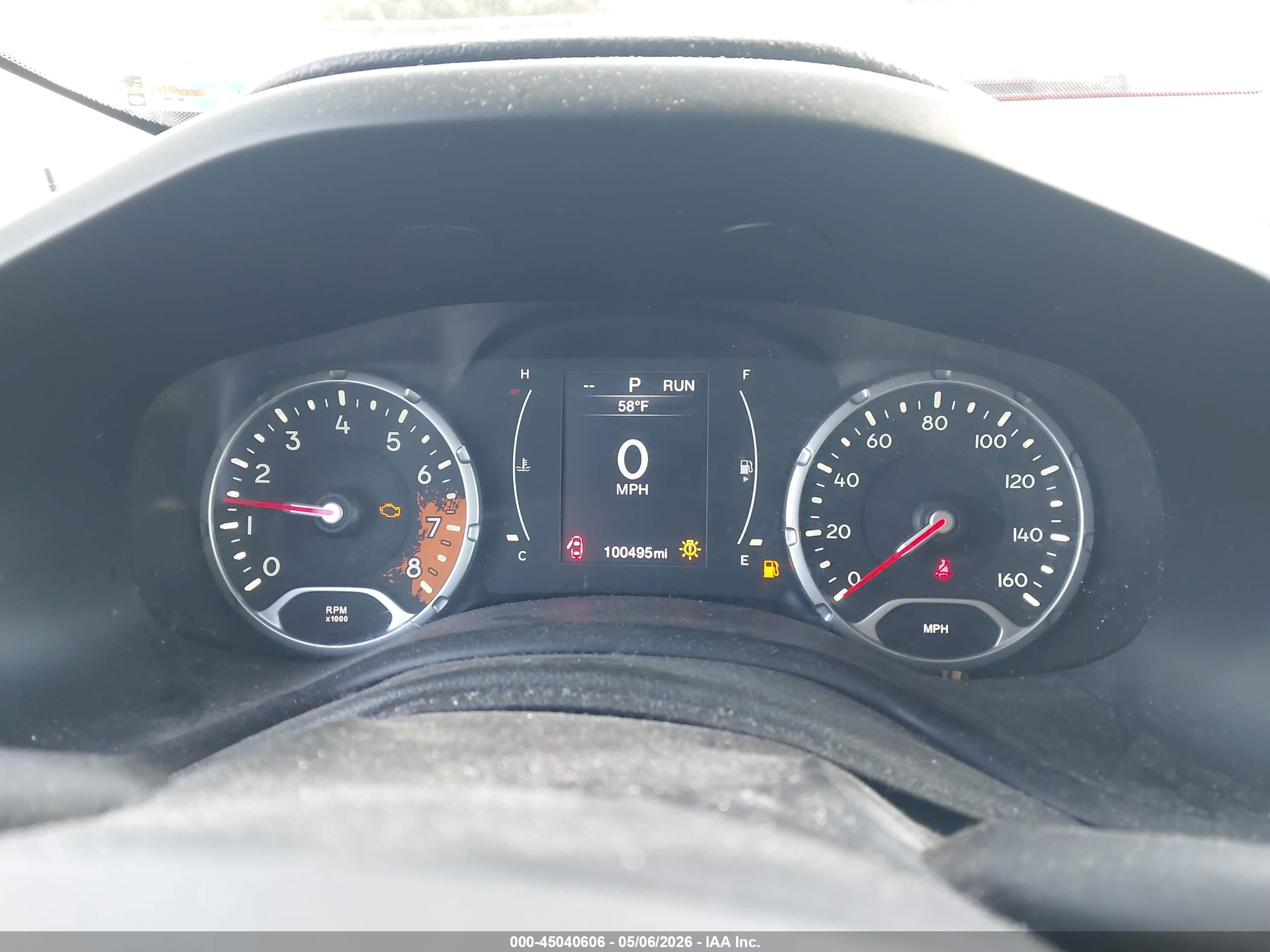 2015 Jeep Renegade Latitude Red vin: ZACCJABT4FPB22192