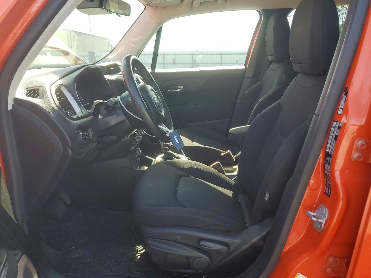 2015 Jeep Renegade Latitude Оранжевый vin: ZACCJABT4FPB30664