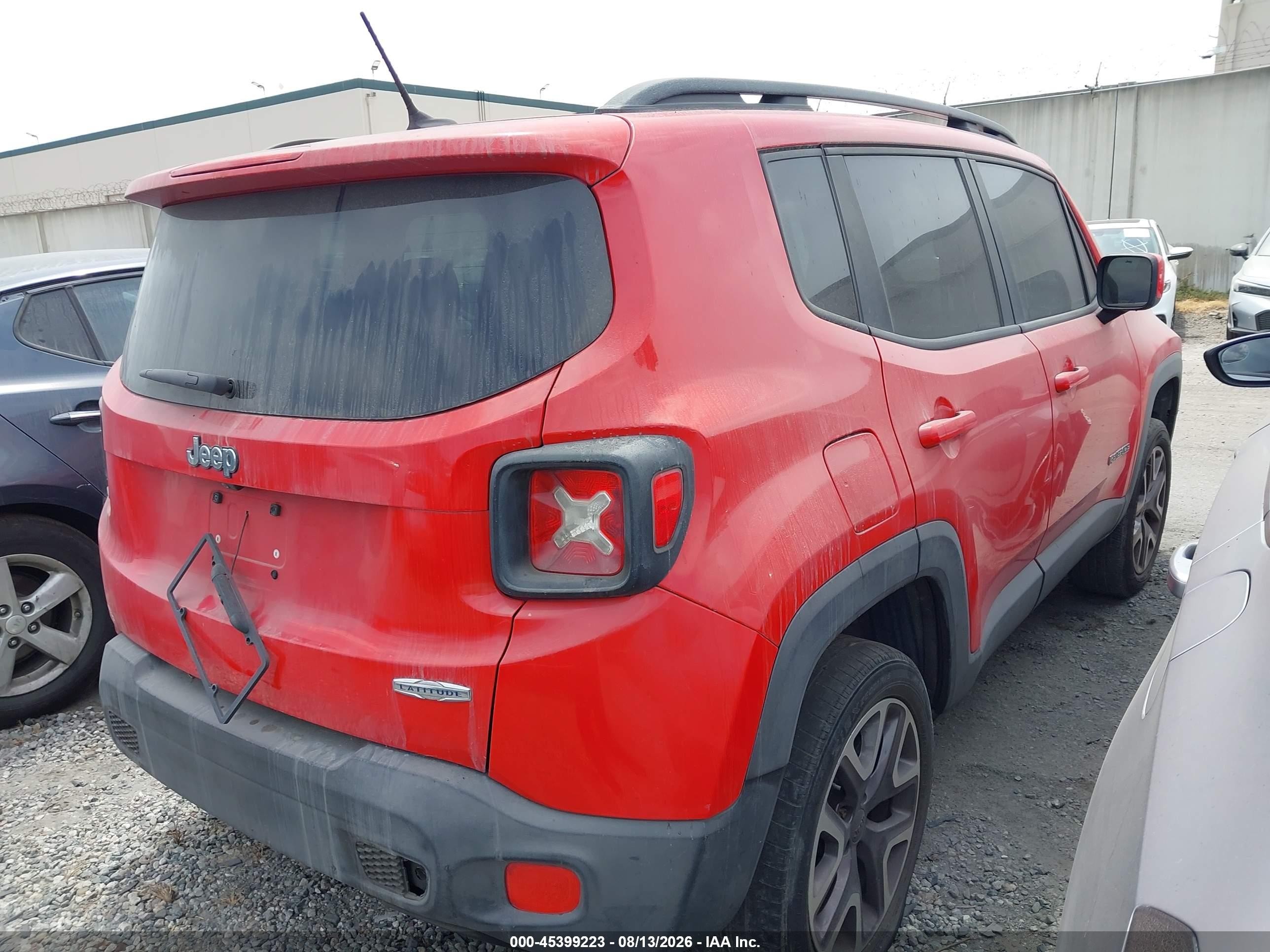 2015 Jeep Renegade Latitude Red vin: ZACCJABT4FPB32074