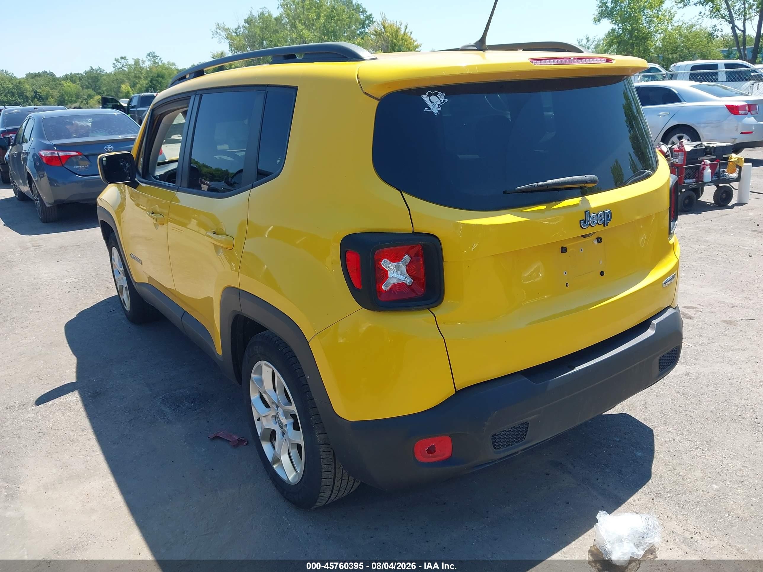 2015 Jeep Renegade Latitude Blue vin: ZACCJABT4FPB86409