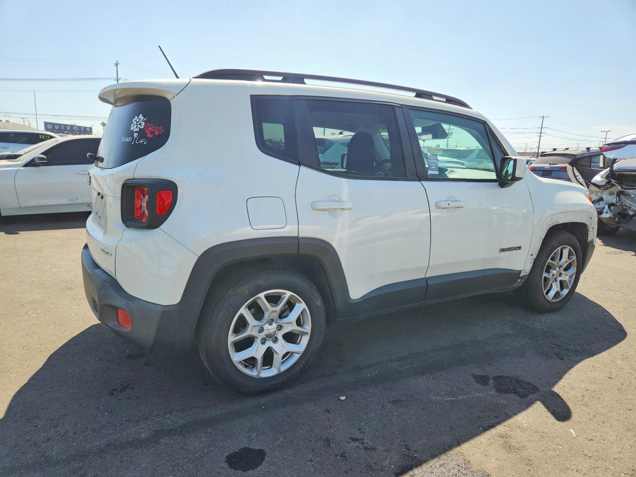2015 Jeep Renegade Latitude Белый vin: ZACCJABT4FPC07243