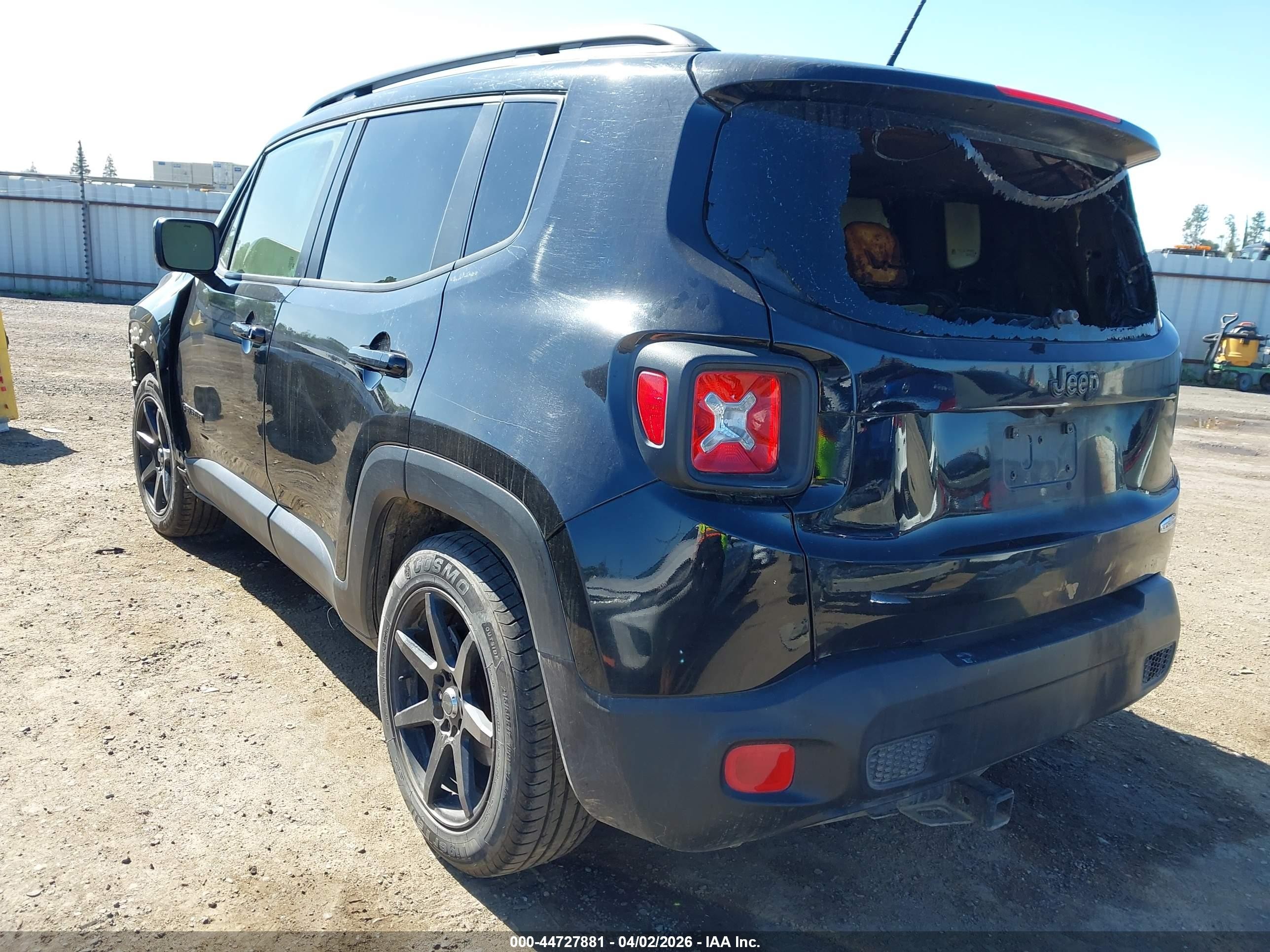2015 Jeep Renegade Latitude Black vin: ZACCJABT4FPC24933