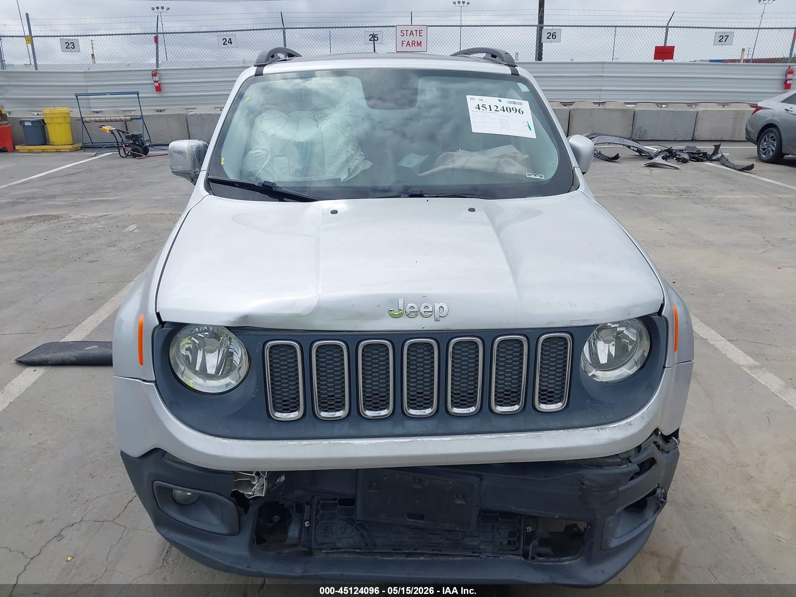 2016 Jeep Renegade Latitude Silver vin: ZACCJABT4GPC59134