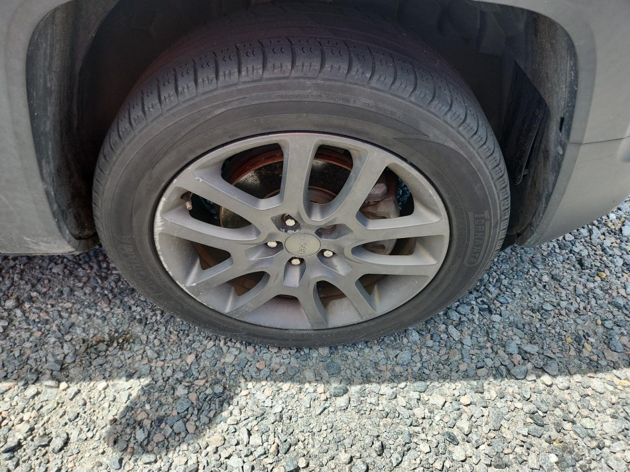 2016 Jeep Renegade Latitude Tan vin: ZACCJABT4GPD23625 Damage: Right Front Wheel, Curb Rash, > 12 Inches