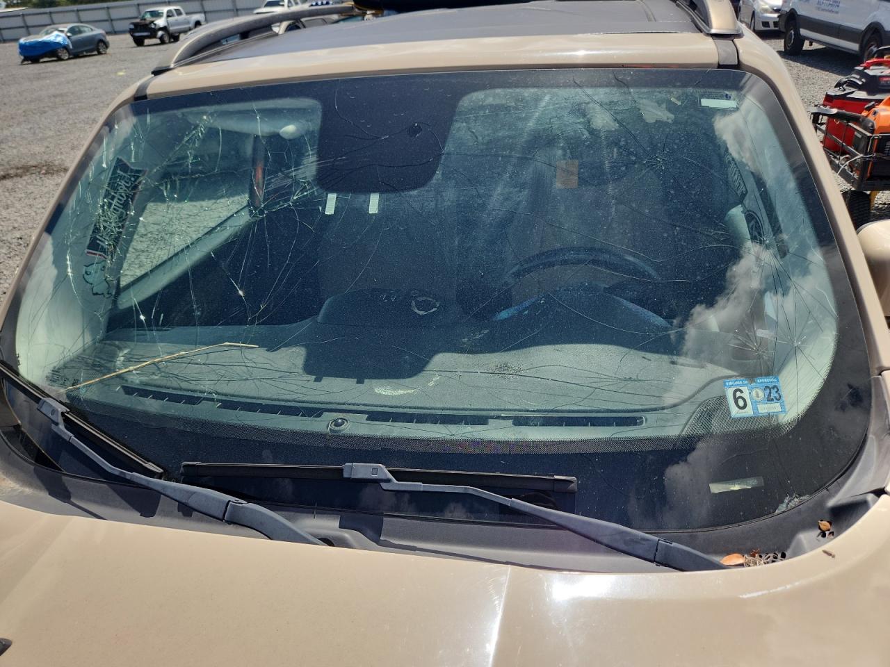 2016 Jeep Renegade Latitude Tan vin: ZACCJABT4GPD23625 Damage: Windshield, Broken, Replacement Required