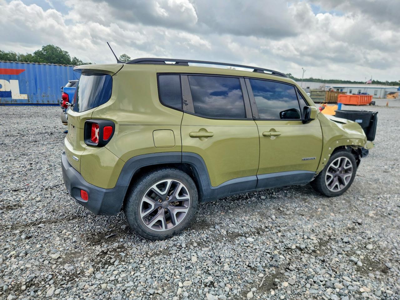 2015 Jeep Renegade Latitude Green vin: ZACCJABT5FPB30348