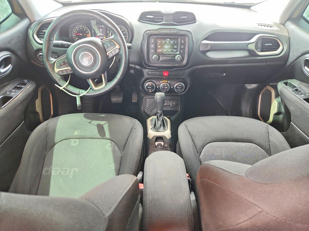 2015 Jeep Renegade Latitude Green vin: ZACCJABT5FPB30348