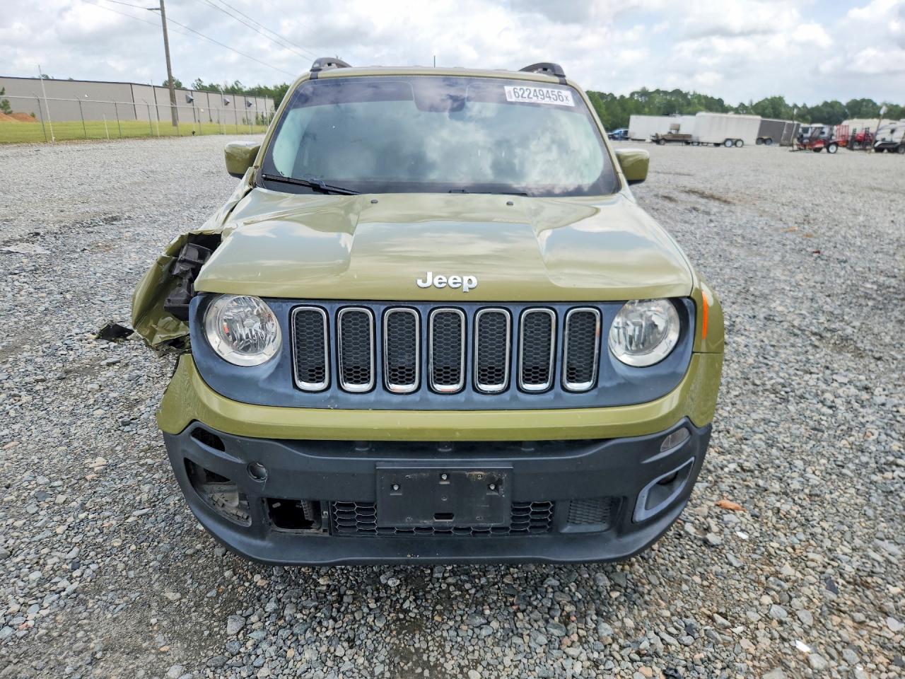 2015 Jeep Renegade Latitude Green vin: ZACCJABT5FPB30348