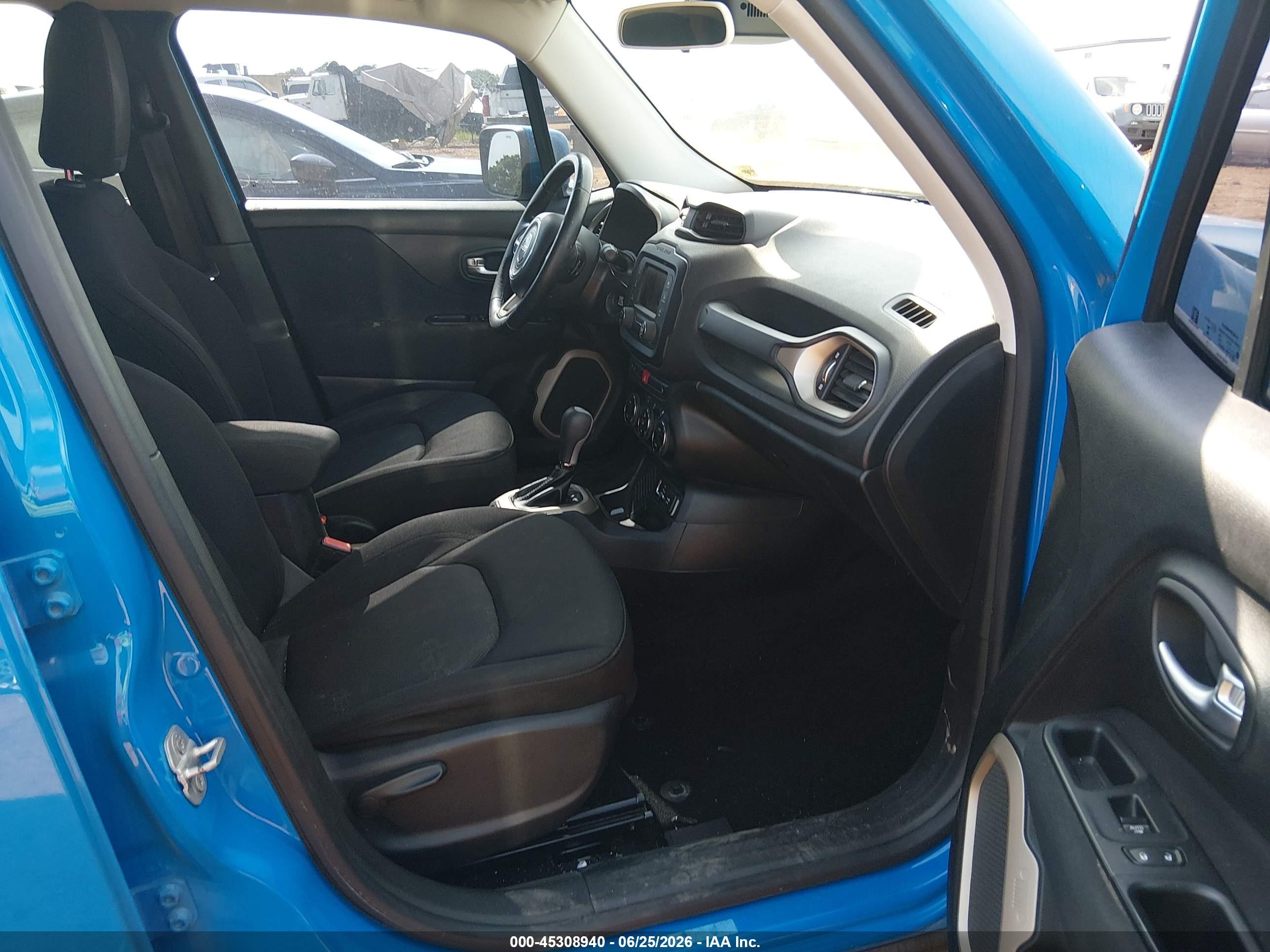 2015 Jeep Renegade Latitude Blue vin: ZACCJABT5FPB88590