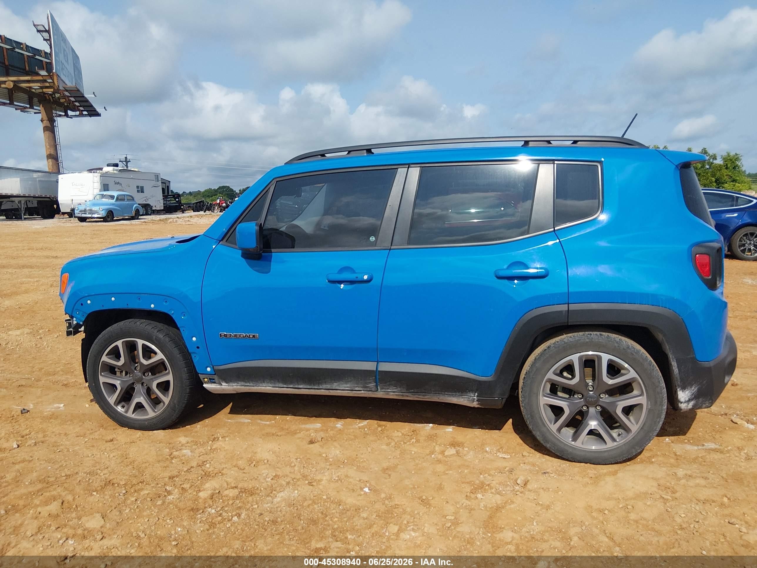 2015 Jeep Renegade Latitude Blue vin: ZACCJABT5FPB88590