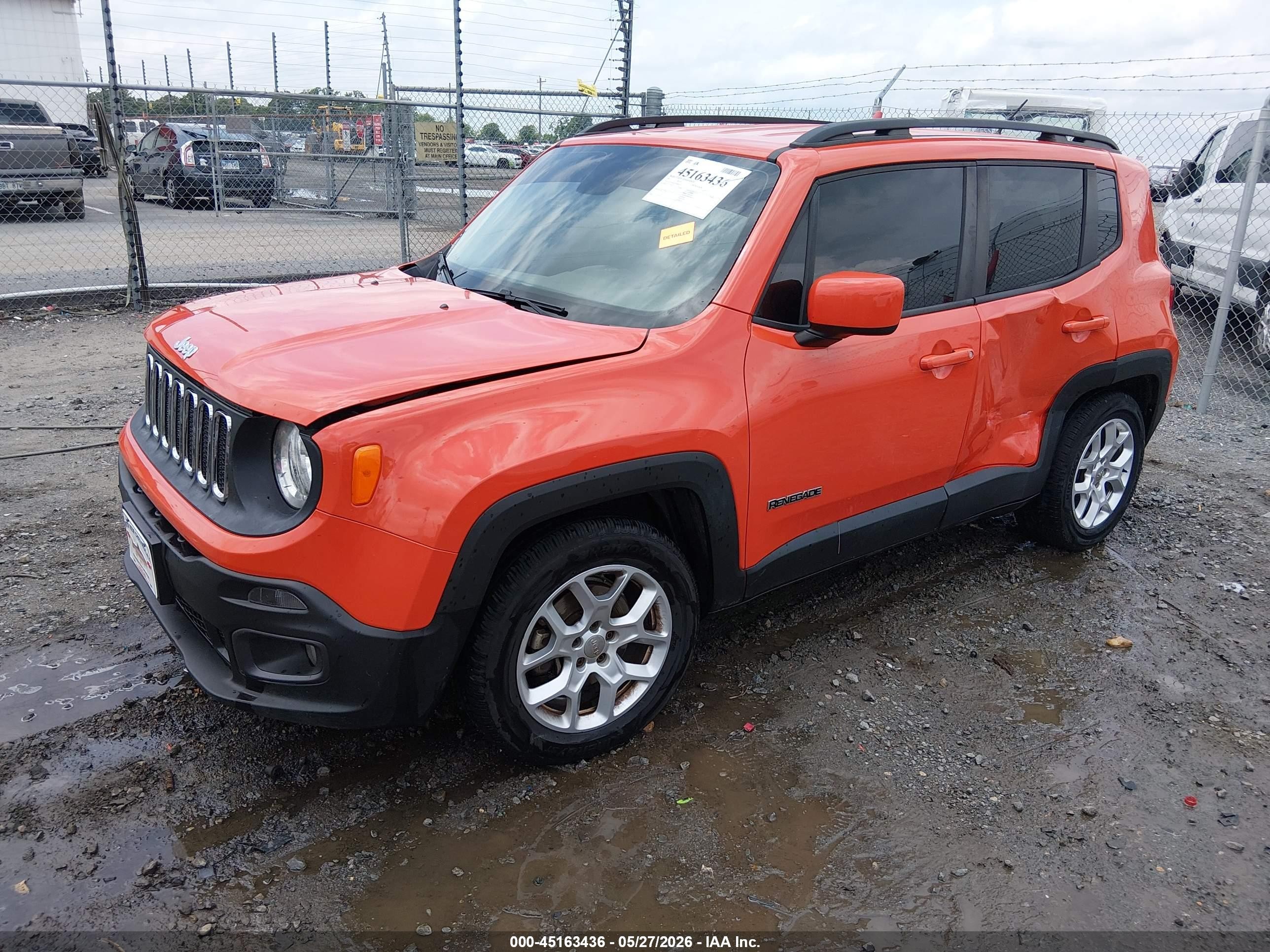 2015 Jeep Renegade Latitude Orange vin: ZACCJABT5FPB94213