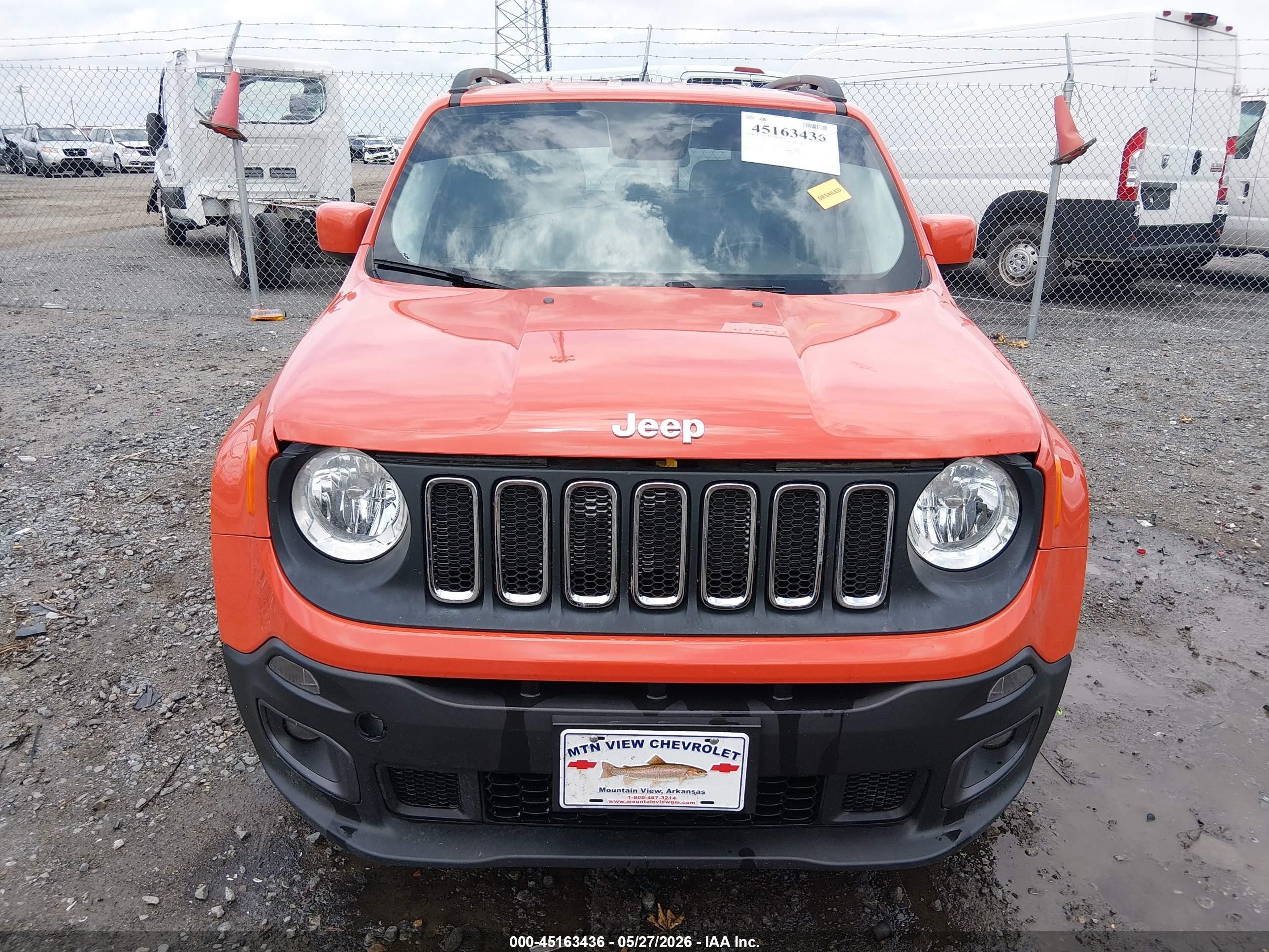 2015 Jeep Renegade Latitude Orange vin: ZACCJABT5FPB94213