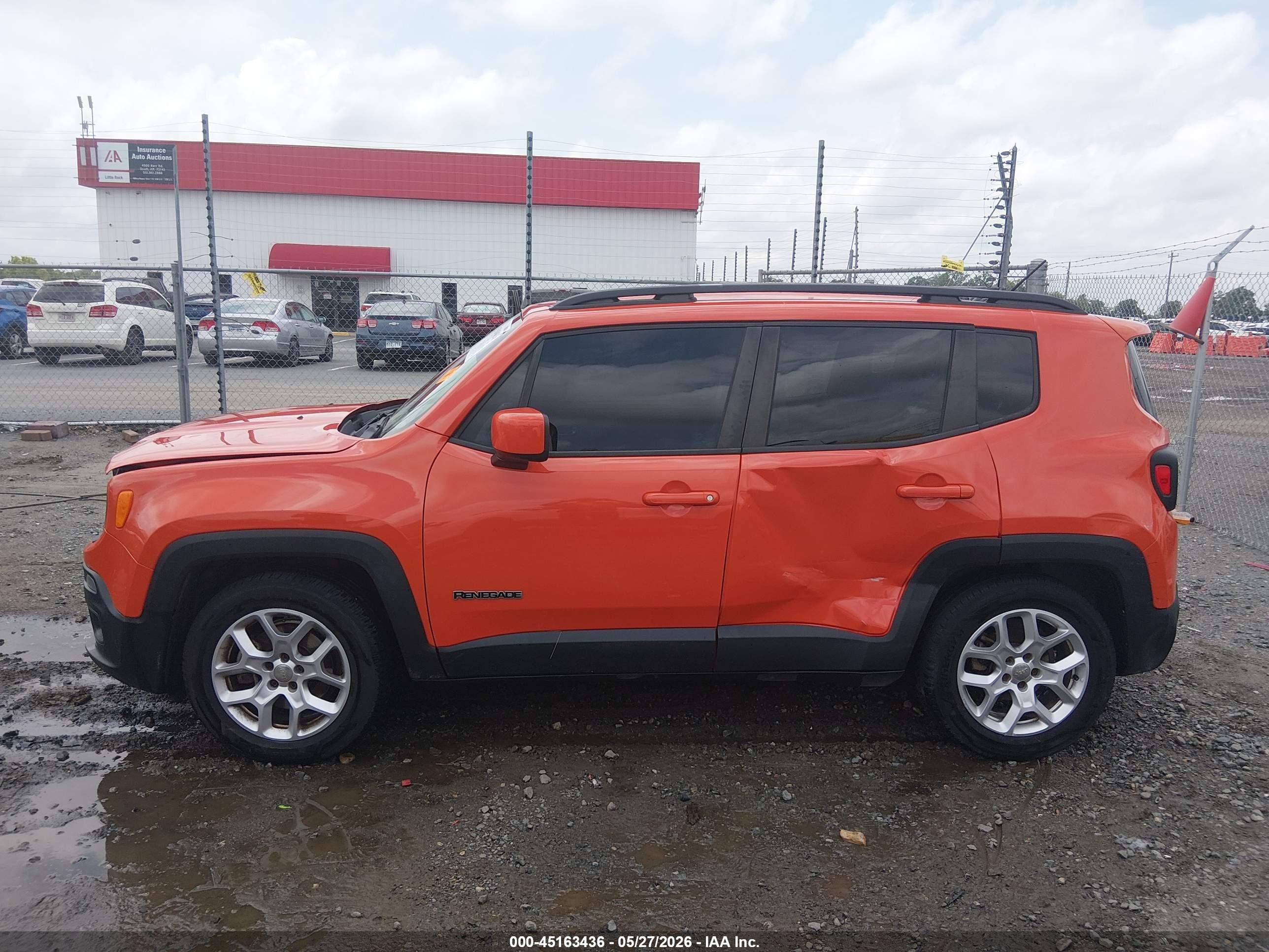 2015 Jeep Renegade Latitude Orange vin: ZACCJABT5FPB94213