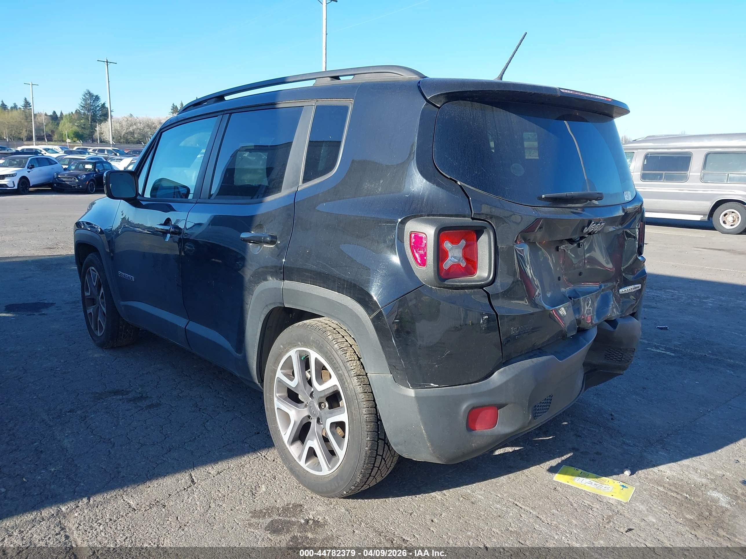 2015 Jeep Renegade Latitude Black vin: ZACCJABT5FPB98665