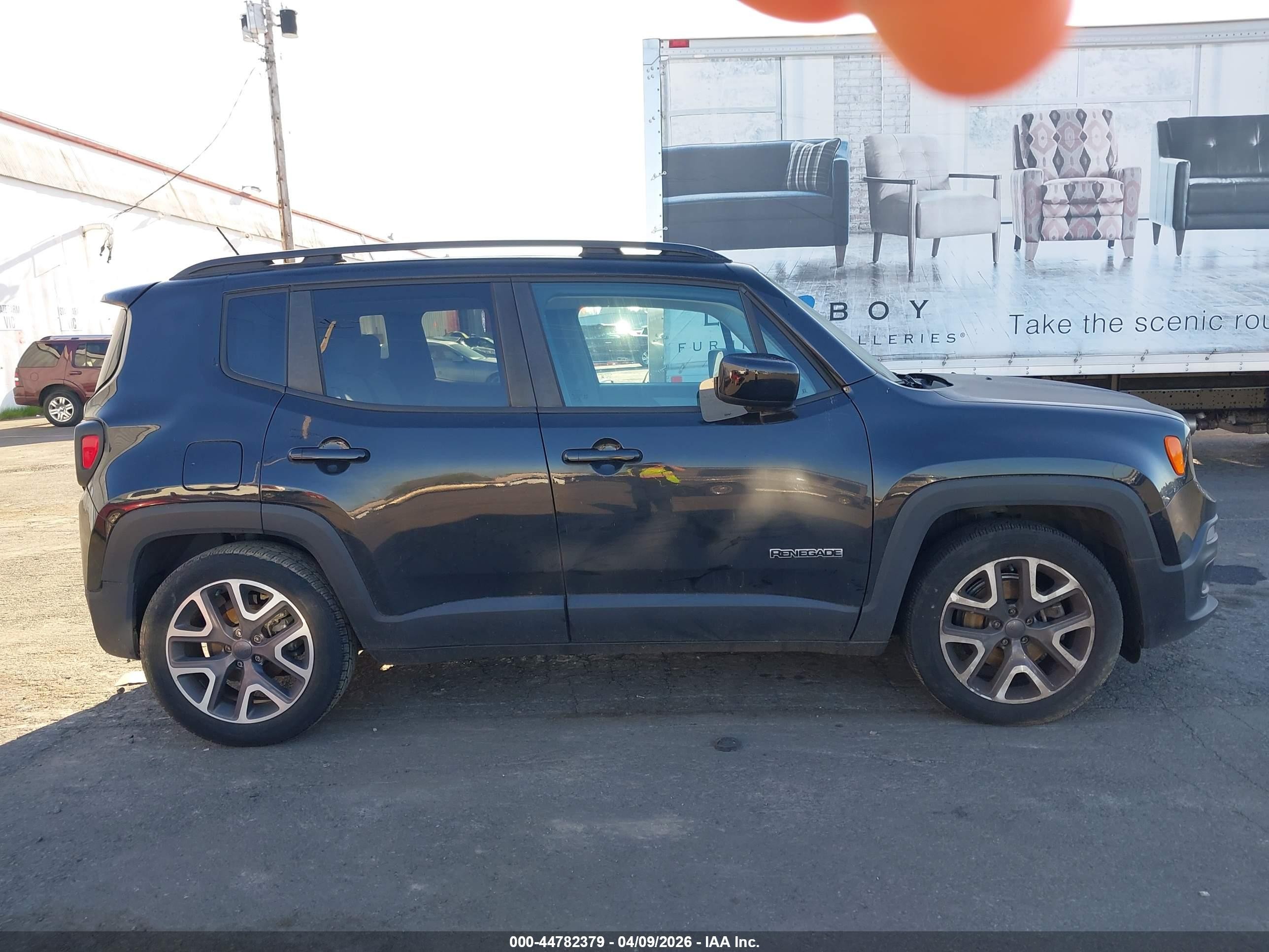 2015 Jeep Renegade Latitude Black vin: ZACCJABT5FPB98665