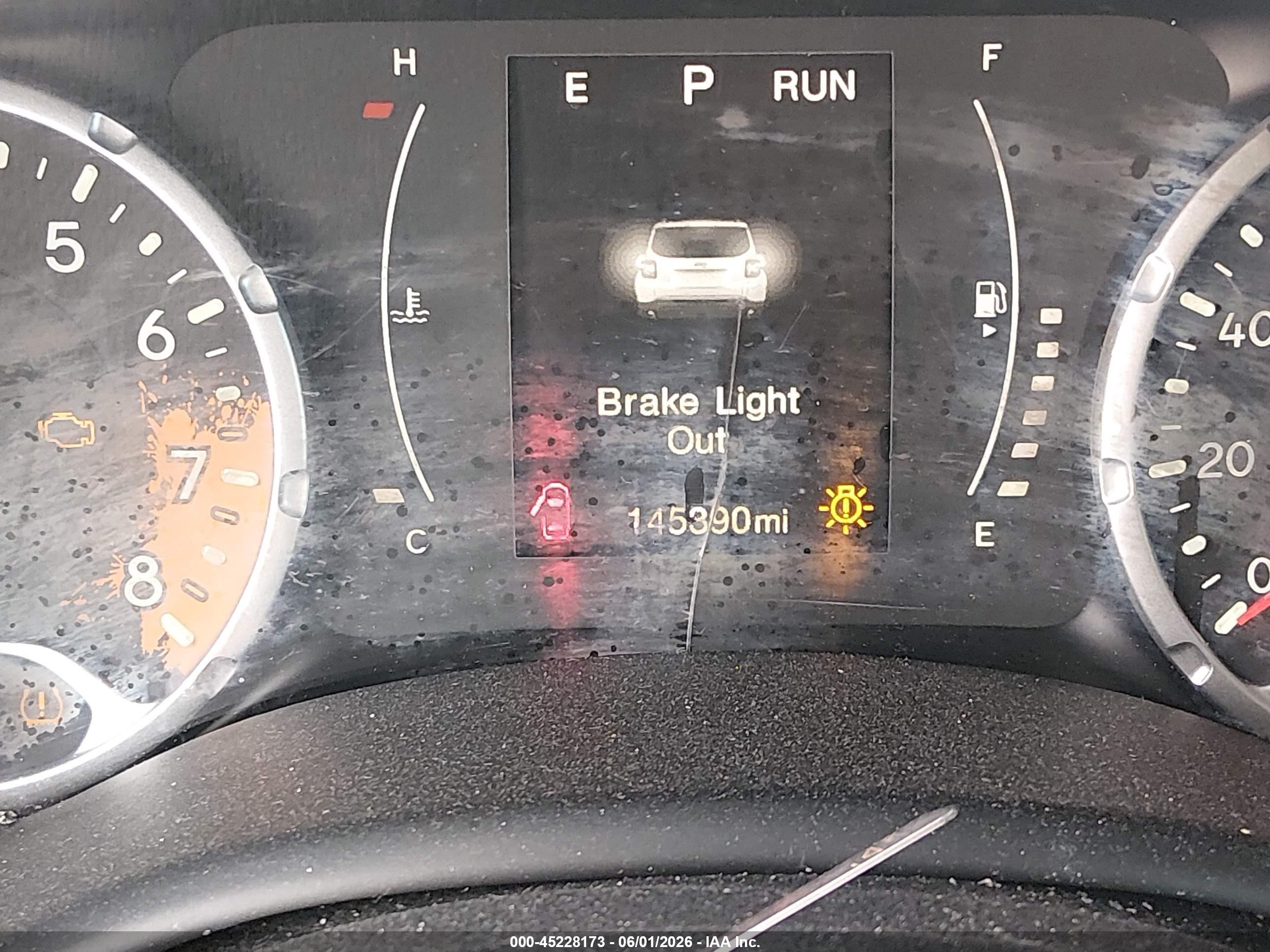 2016 Jeep Renegade Latitude Gray vin: ZACCJABT5GPE04729