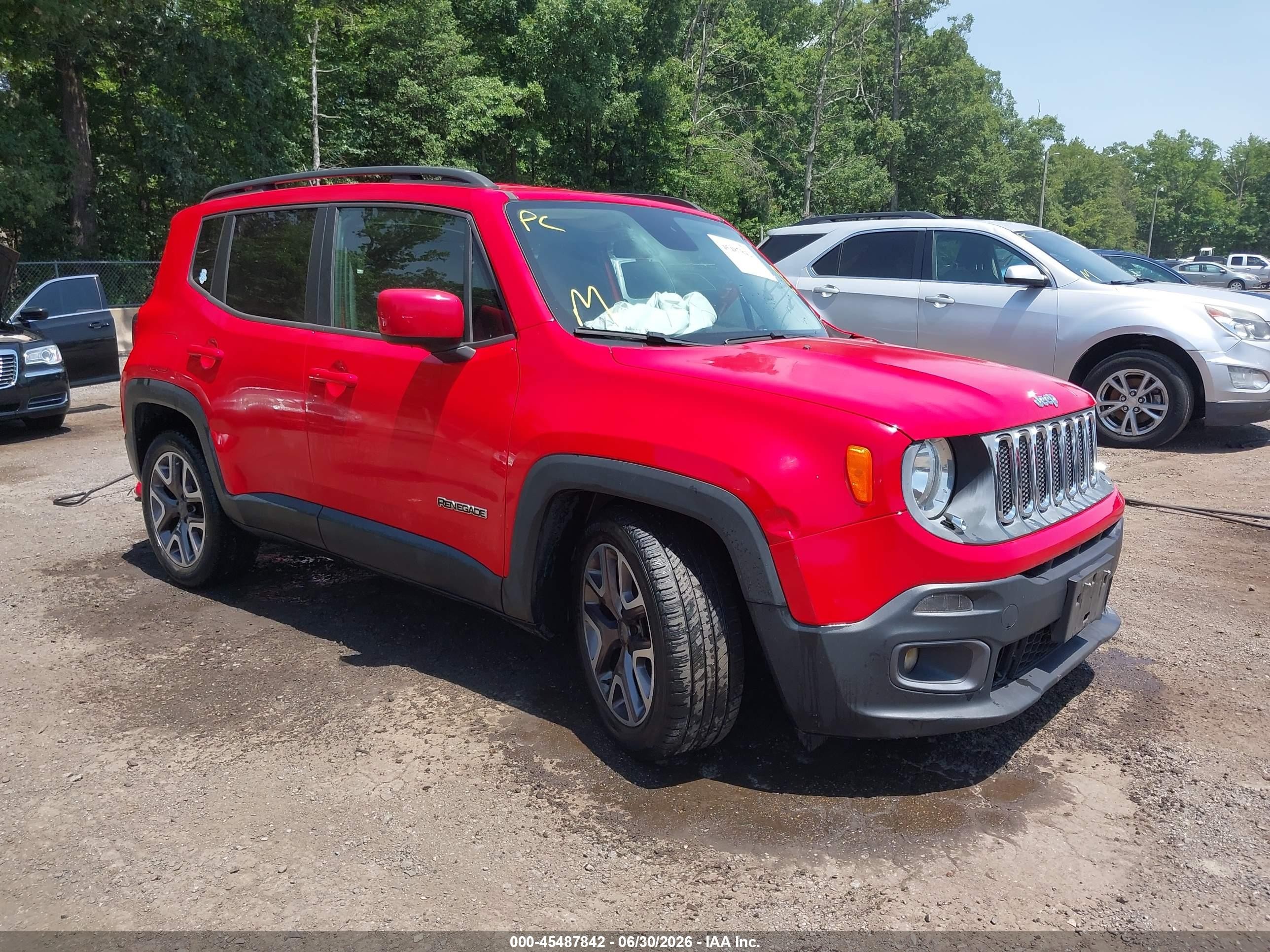 2015 Jeep Renegade Latitude Red vin: ZACCJABT6FPB23148
