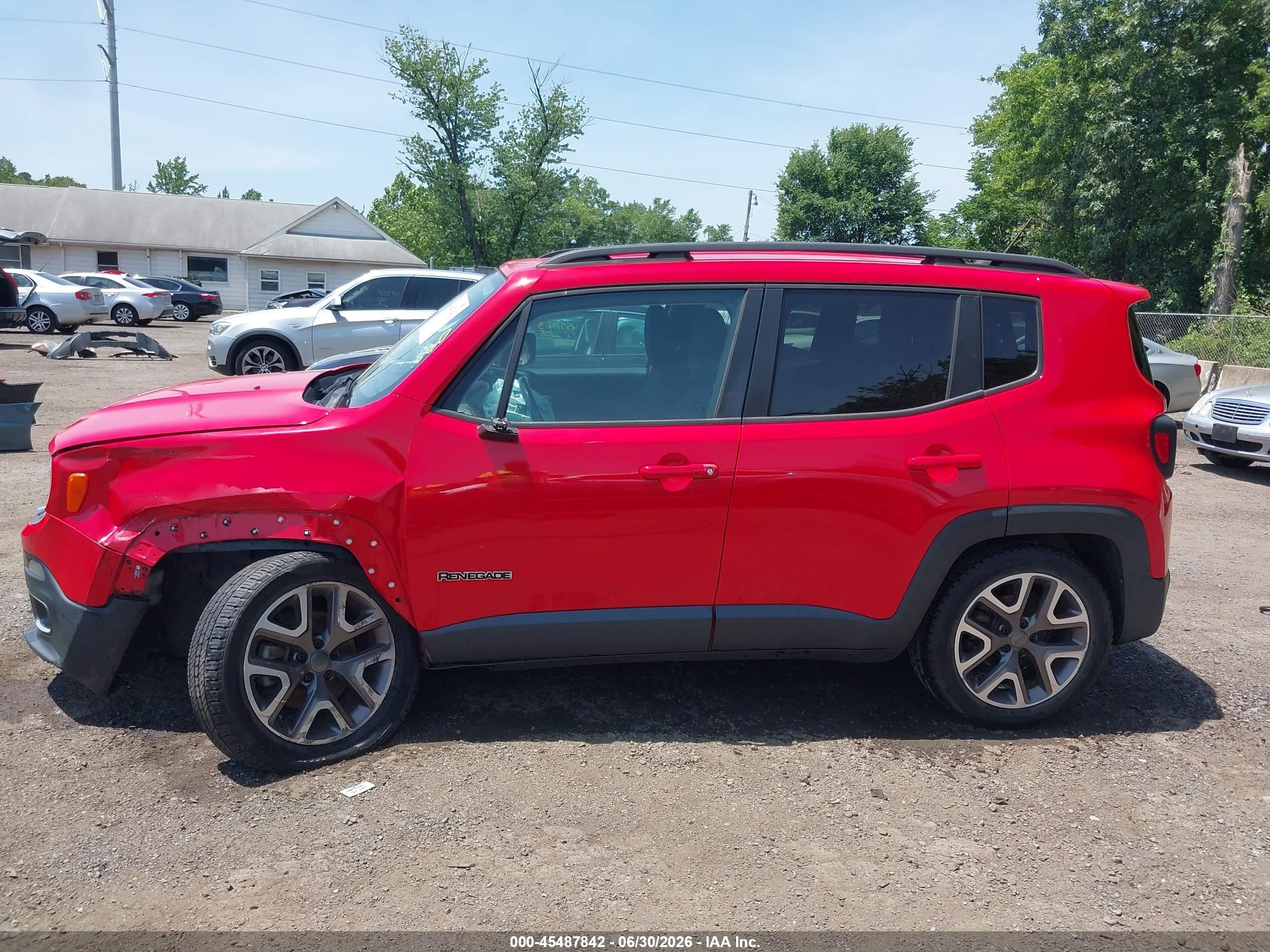 2015 Jeep Renegade Latitude Красный vin: ZACCJABT6FPB23148