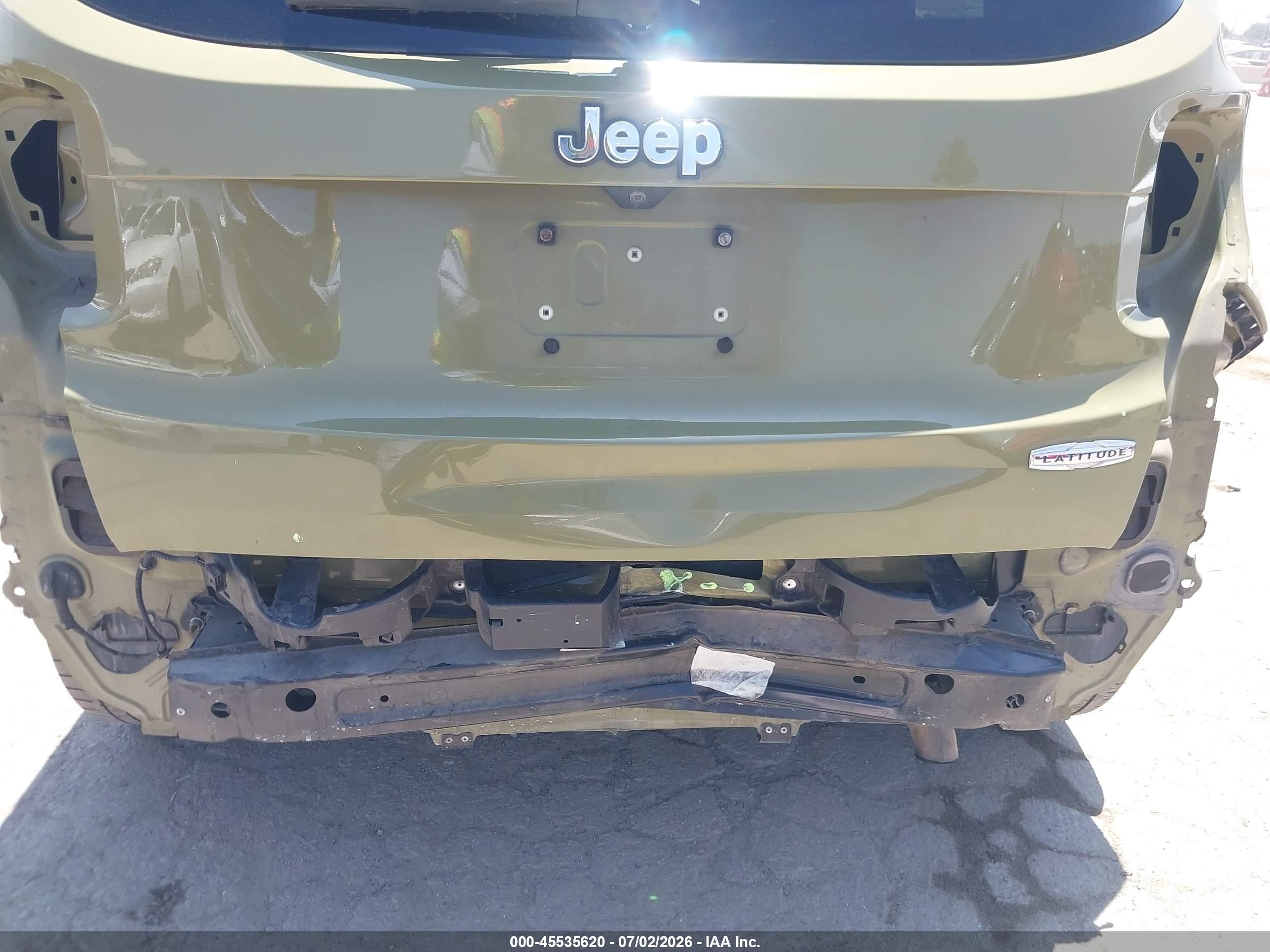 2015 Jeep Renegade Latitude Green vin: ZACCJABT6FPB37874