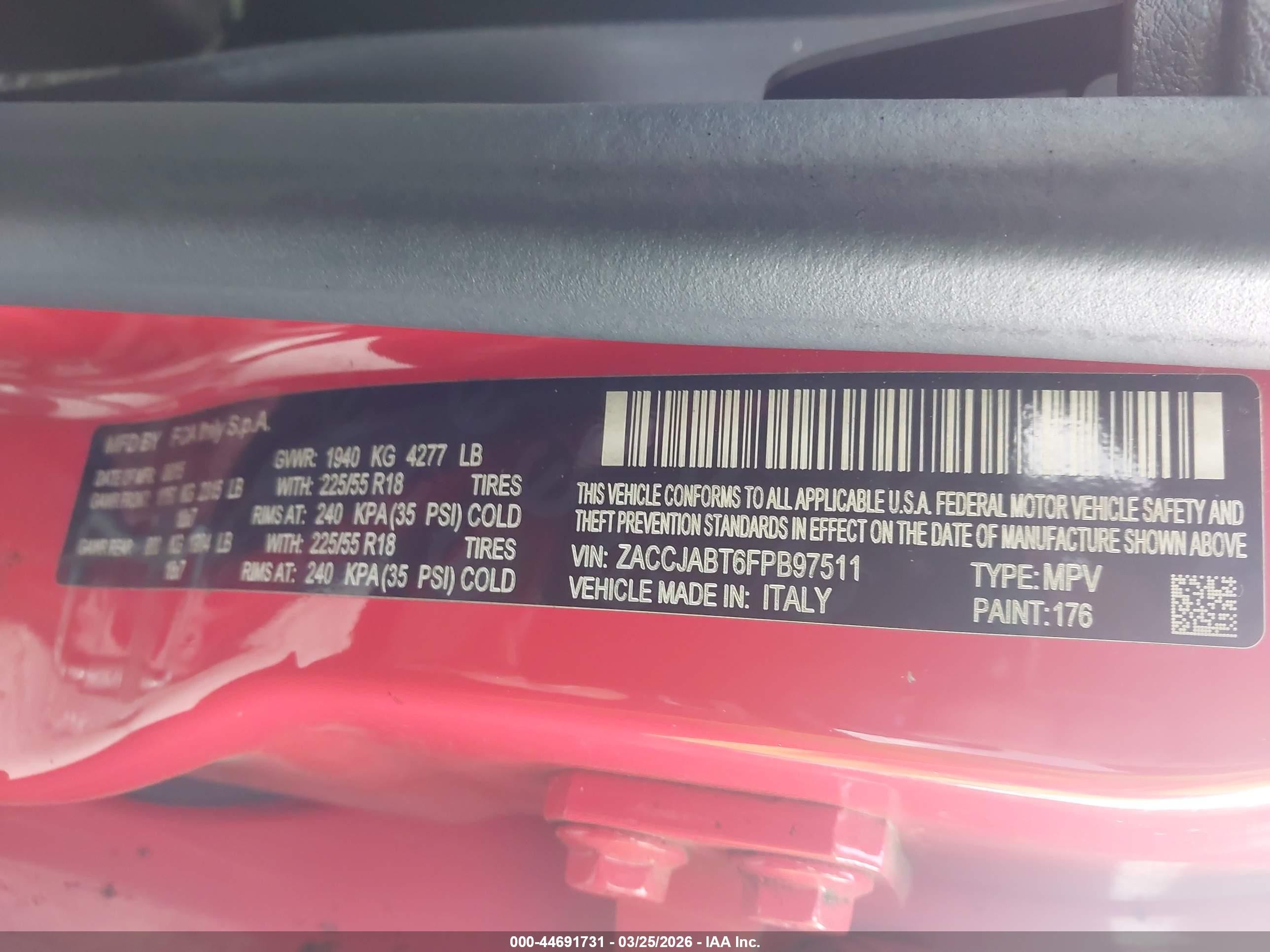2015 Jeep Renegade Latitude Red vin: ZACCJABT6FPB97511