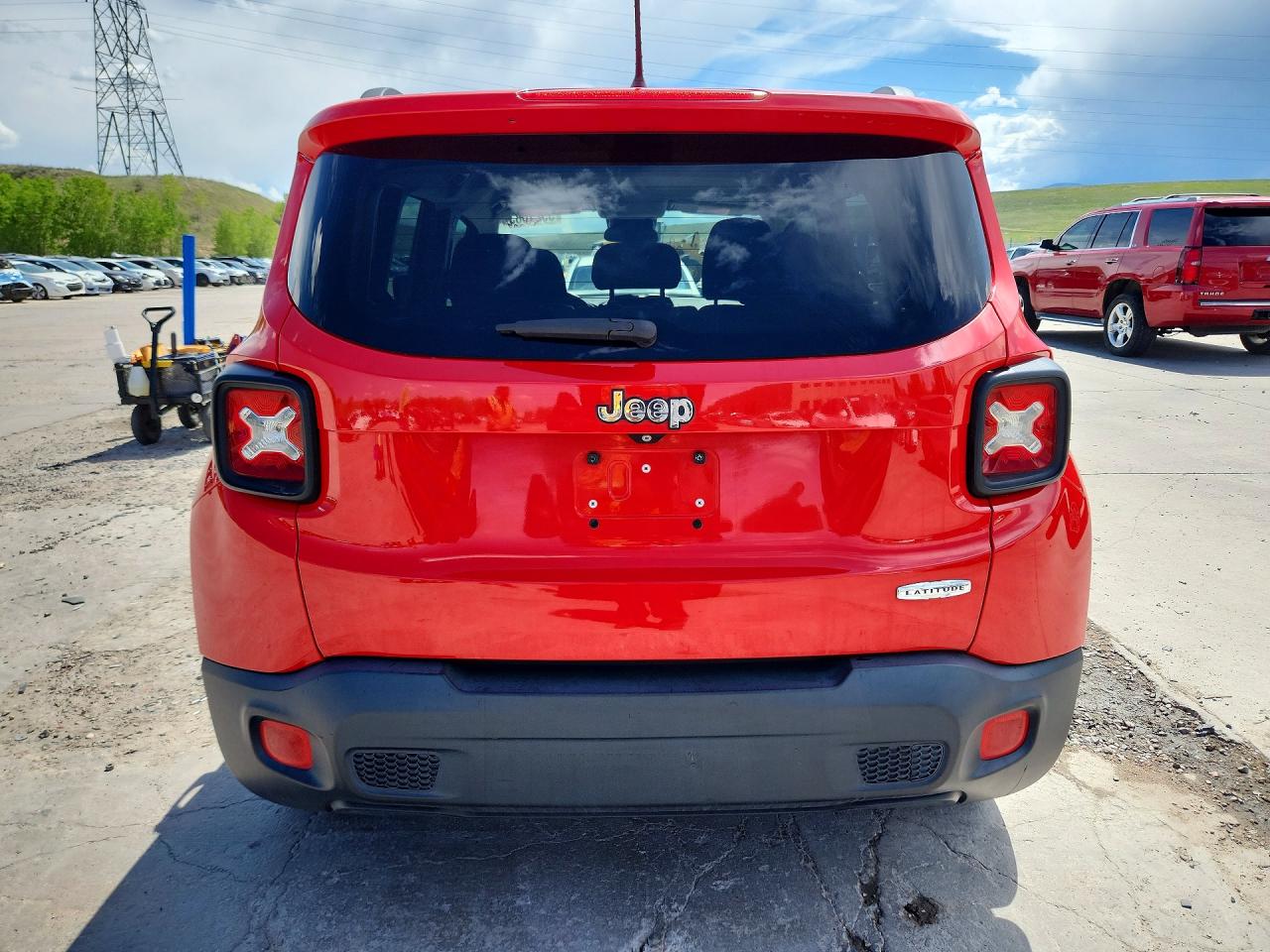 2015 Jeep Renegade Latitude Red vin: ZACCJABT7FPB26611