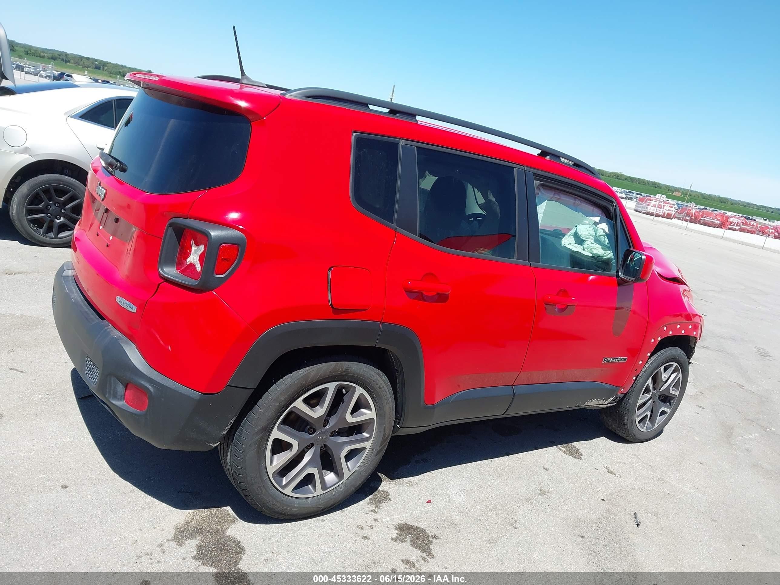 2015 Jeep Renegade Latitude Red vin: ZACCJABT7FPC01100