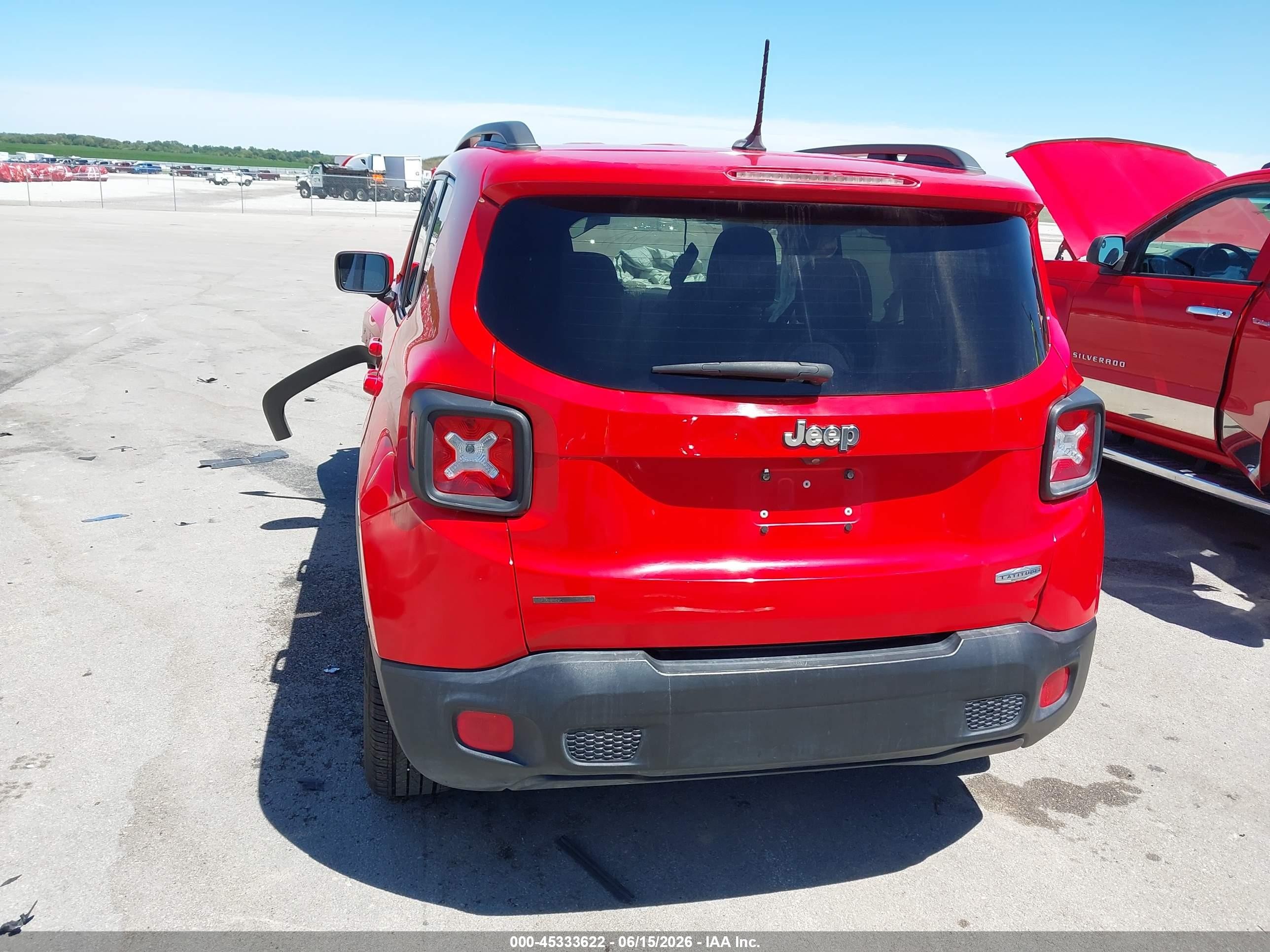 2015 Jeep Renegade Latitude Red vin: ZACCJABT7FPC01100