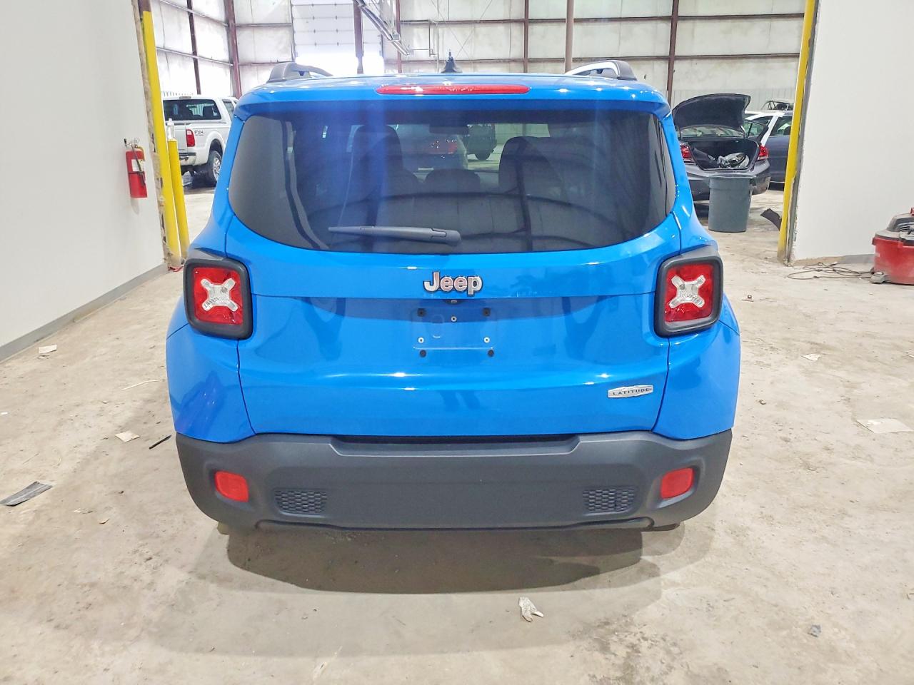 2015 Jeep Renegade Latitude Blue vin: ZACCJABT7FPC14171