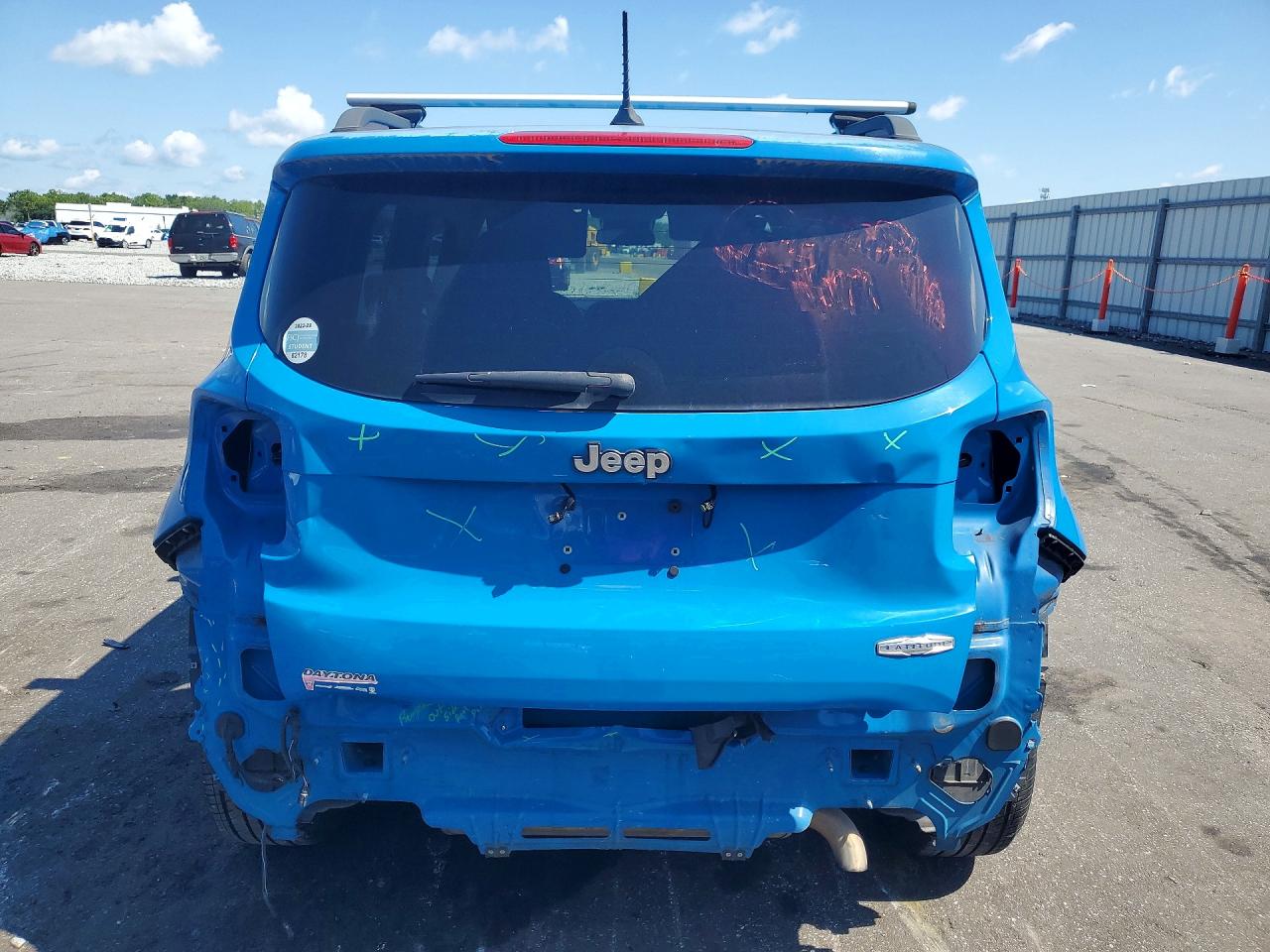 2015 Jeep Renegade Latitude Синий vin: ZACCJABT7FPC22089