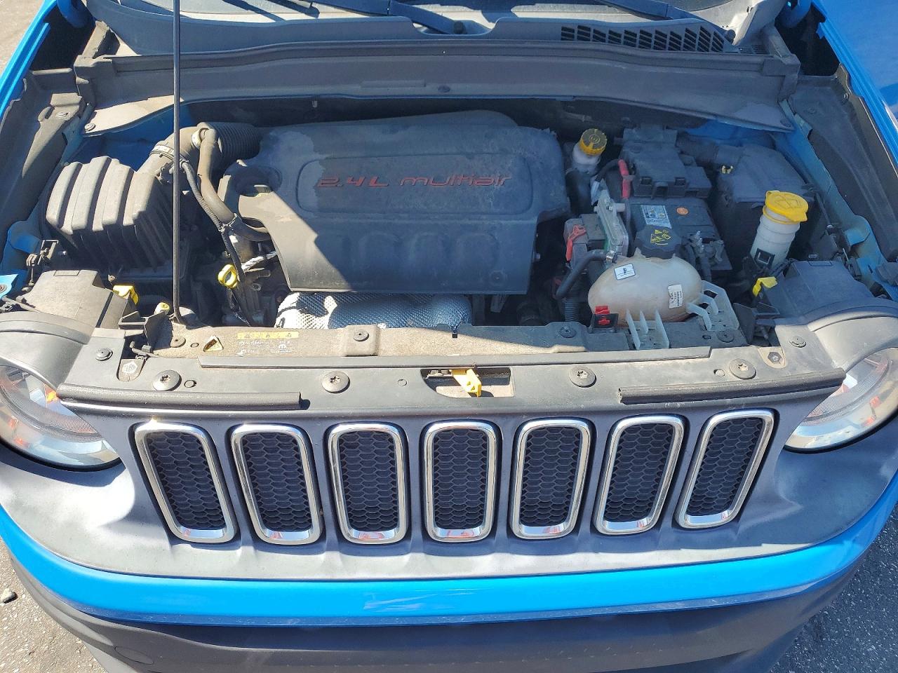 2015 Jeep Renegade Latitude Синий vin: ZACCJABT7FPC22089