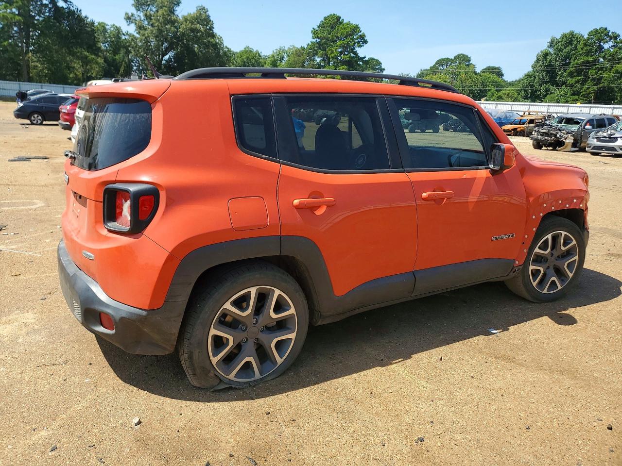 2015 Jeep Renegade Latitude Orange vin: ZACCJABT7FPC25011