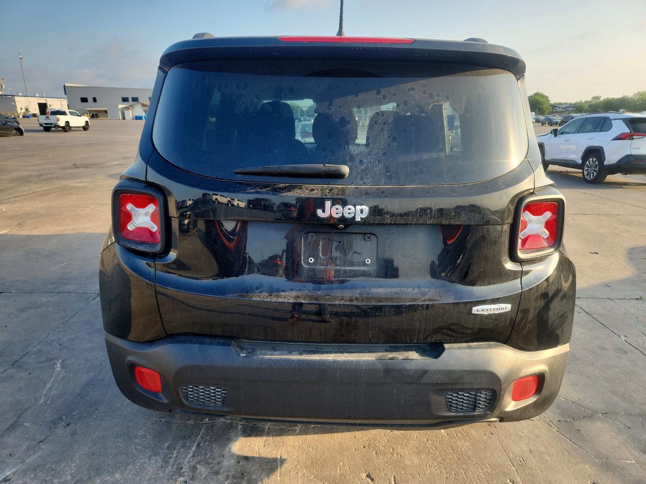 2015 Jeep Renegade Latitude Black vin: ZACCJABT7FPC27325