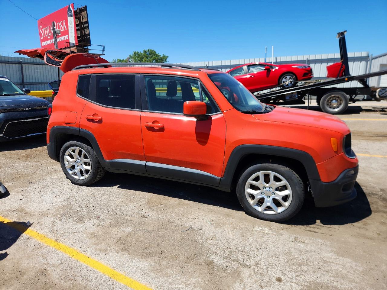 2016 Jeep Renegade Latitude Orange vin: ZACCJABT7GPE33102